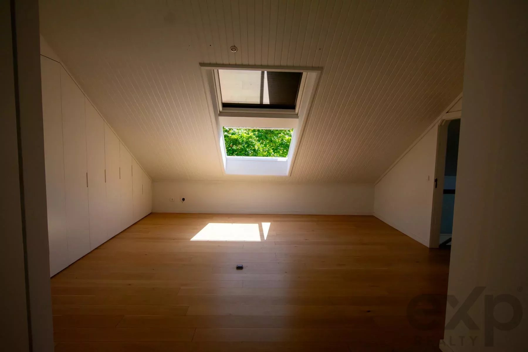 Penthouse Luxury with Sea & Harbour Views in Prime Estoril 85996079 image 48