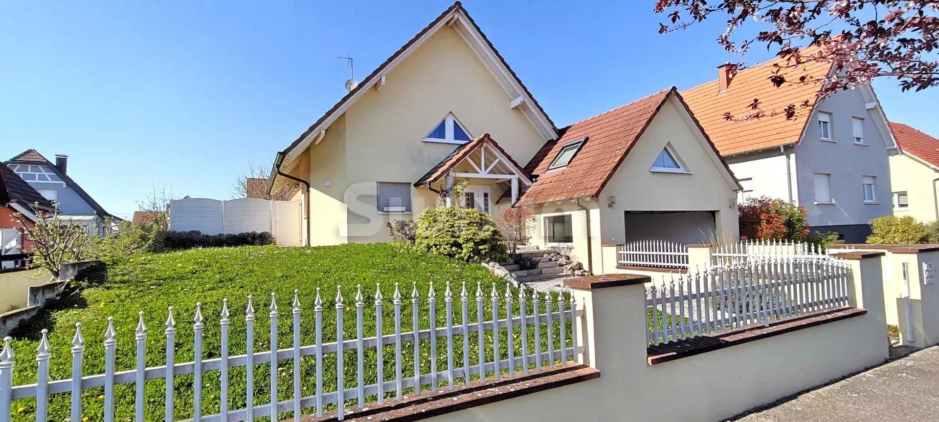 Agence immobilière de SWISS PLAN SAS