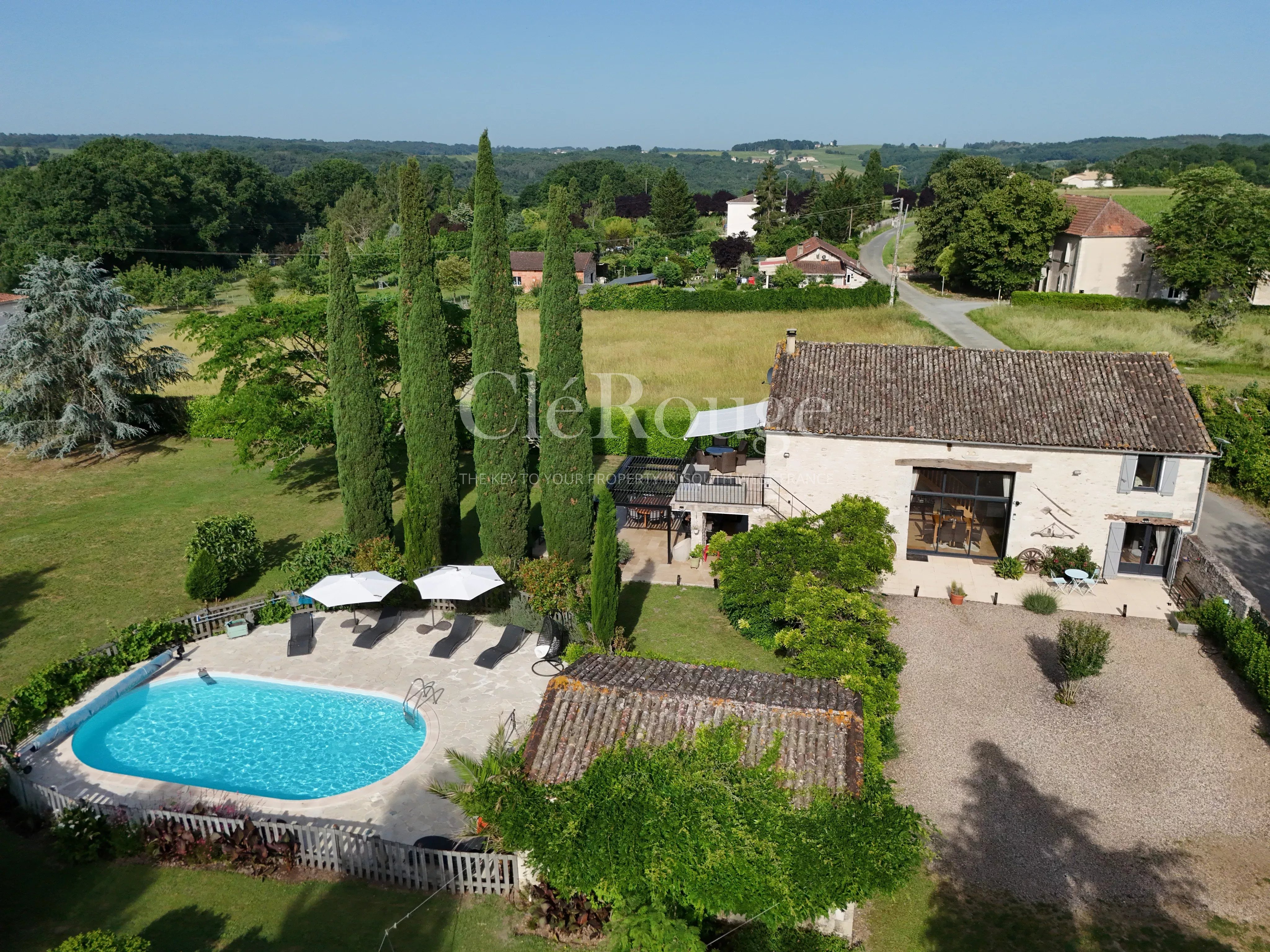 House in Saussignac - view 1