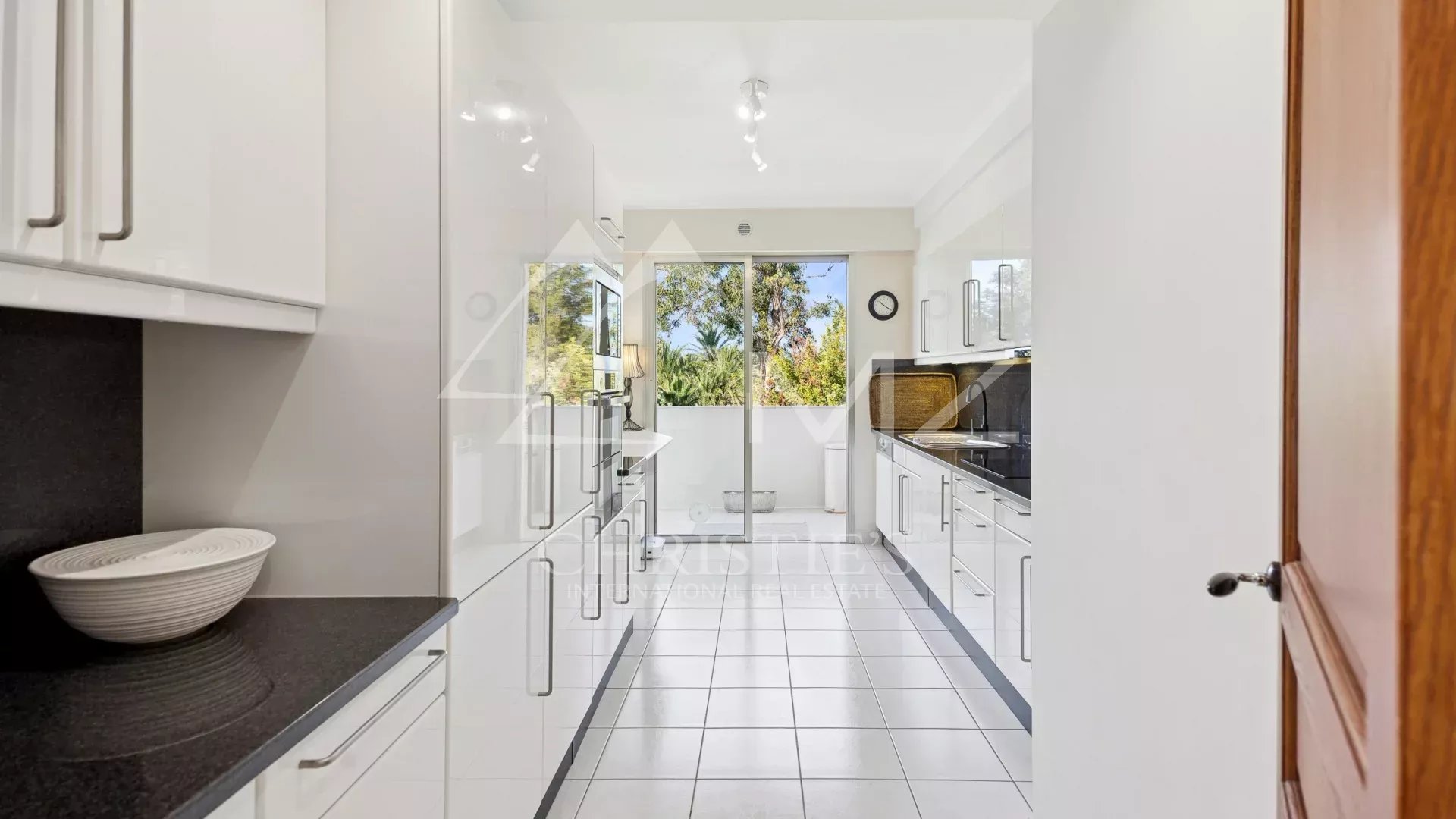 3 Bedroom Apartment/Flat's Image 8