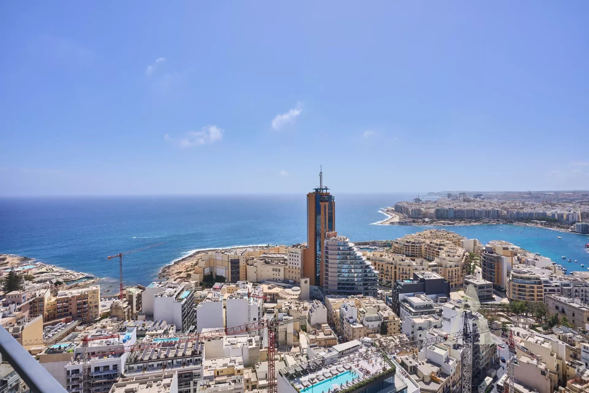 Luxurious 2-Bedroom Apartment in St. Julian's, Malta