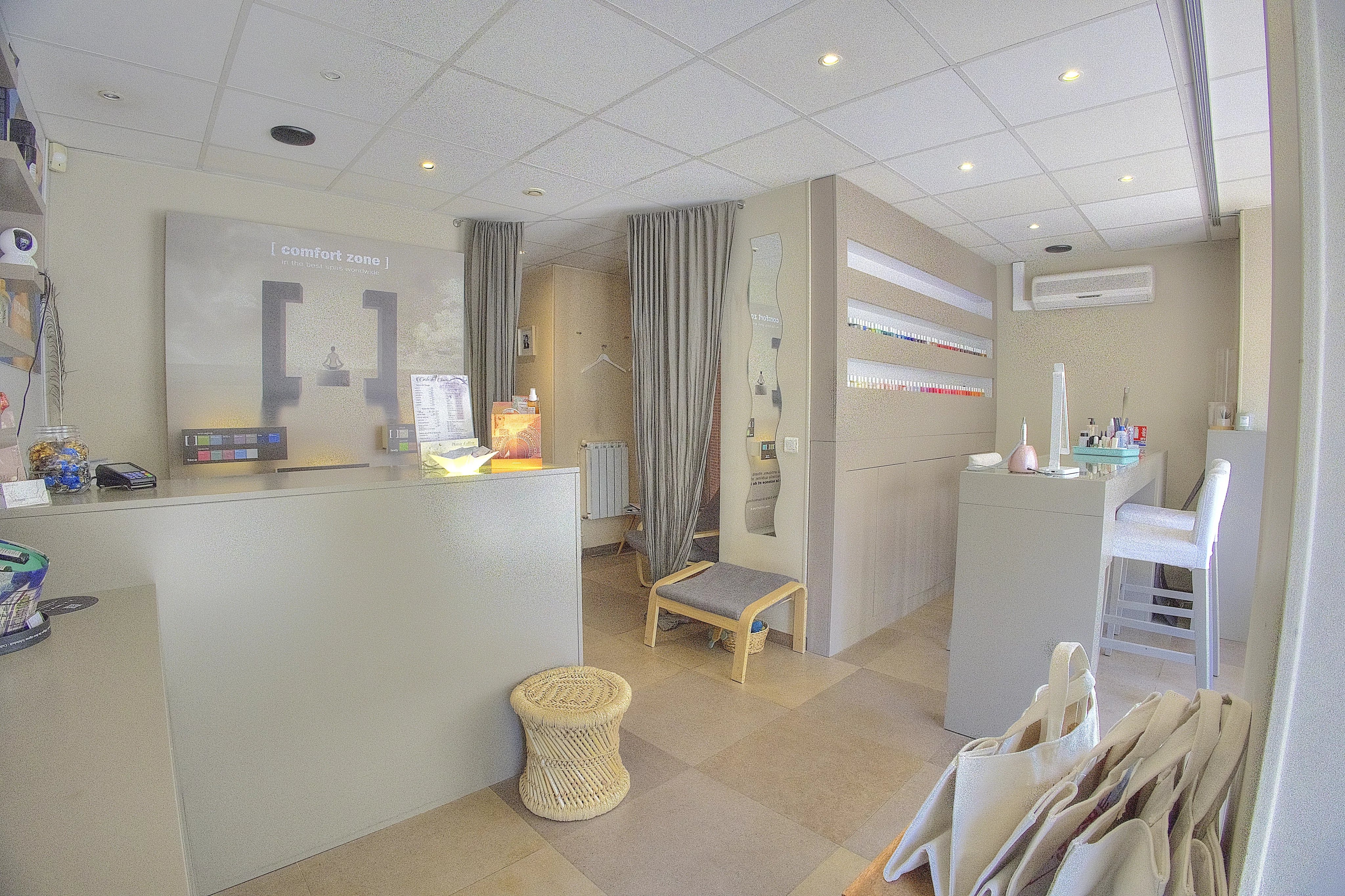OPPORTUNITÉ RARE – SPA & BIEN-ÊTRE CLÉ EN MAIN À 100 M DE LA MER À JUAN-LES-PINS
