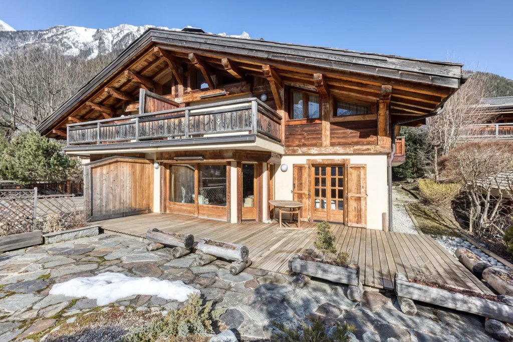 Superb 3-bedroom apartment with breathtaking views and rare location in Chamonix