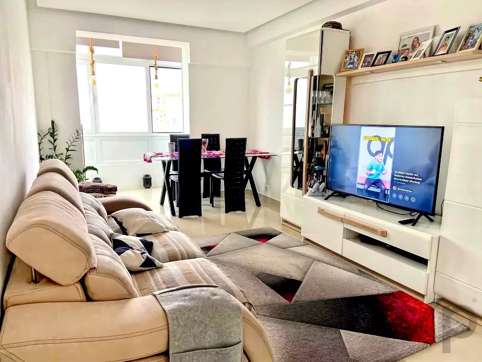 Modern 92m² apartment in Torre da Marinha 2840-000 image 1