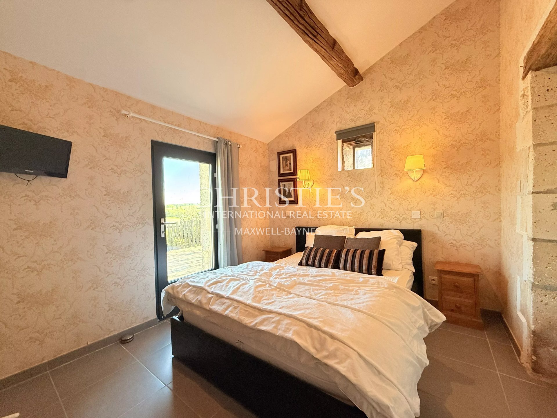 11 Bedroom Villa/Townhouse's Image 30