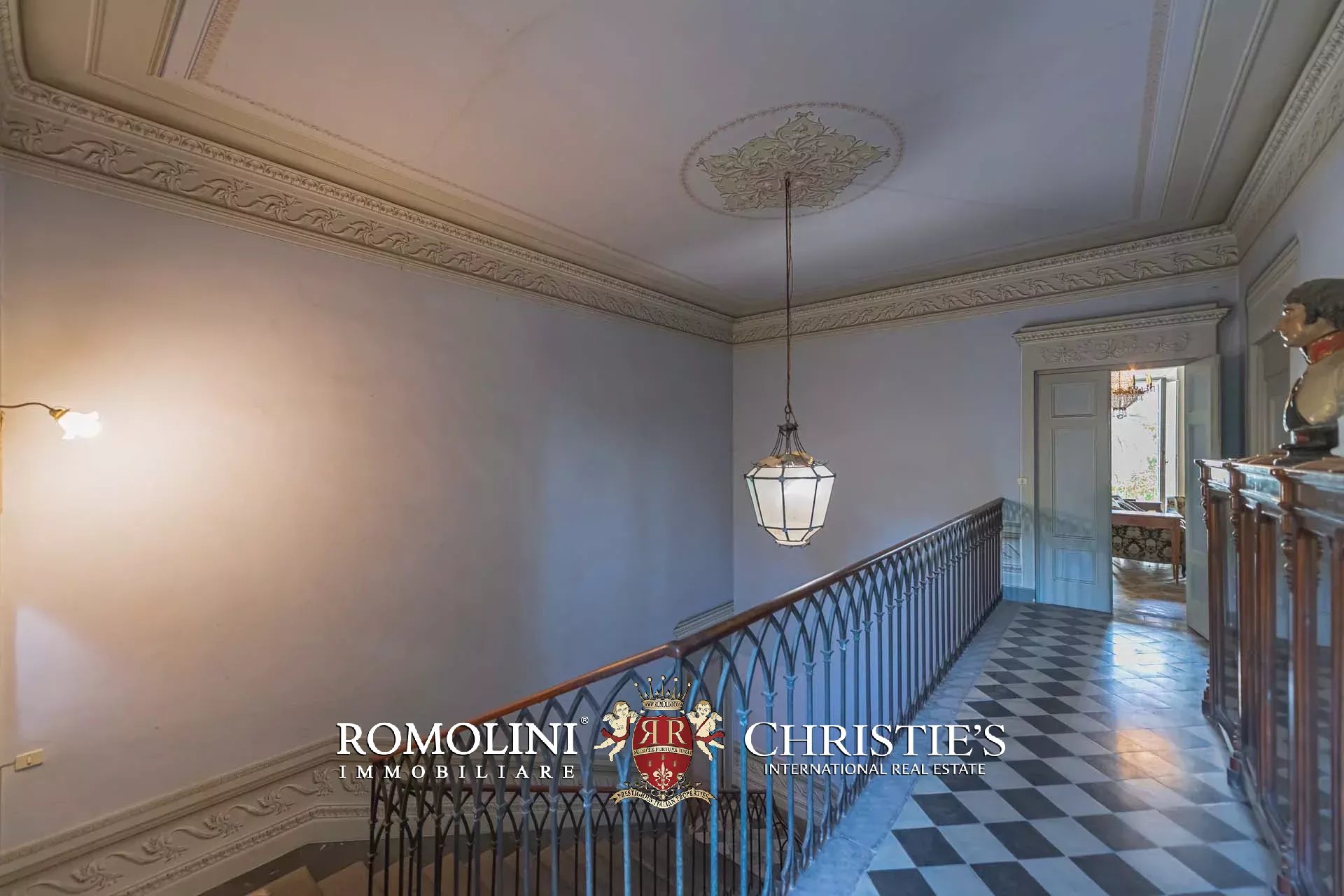 15 Bedroom Villa/Townhouse's Image 38