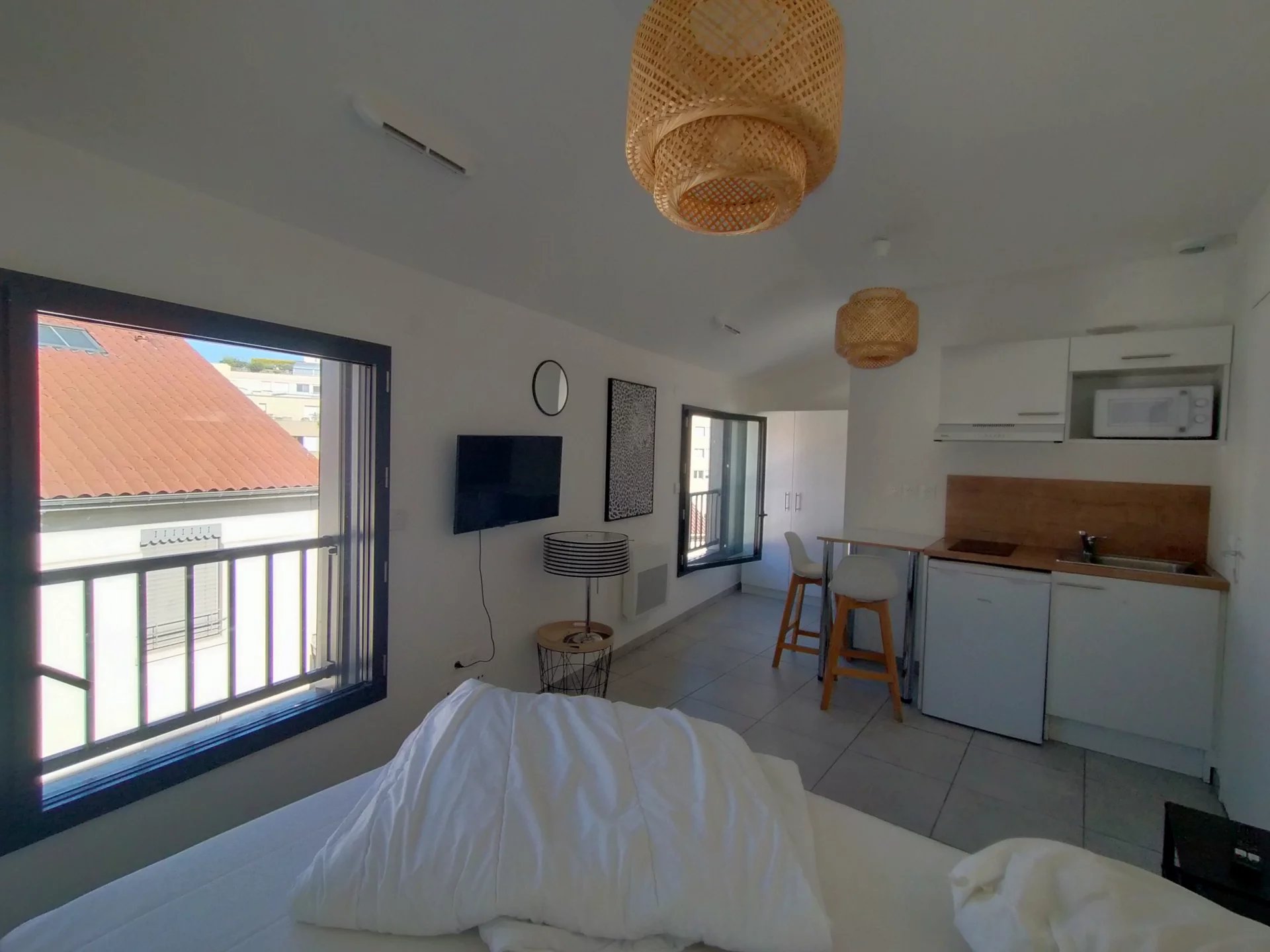 82356001 Location Lyon 7ème