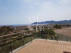 Seaview Family Estate in Cannes | Croix des Gardes Luxury Villa — photo 3 of 4