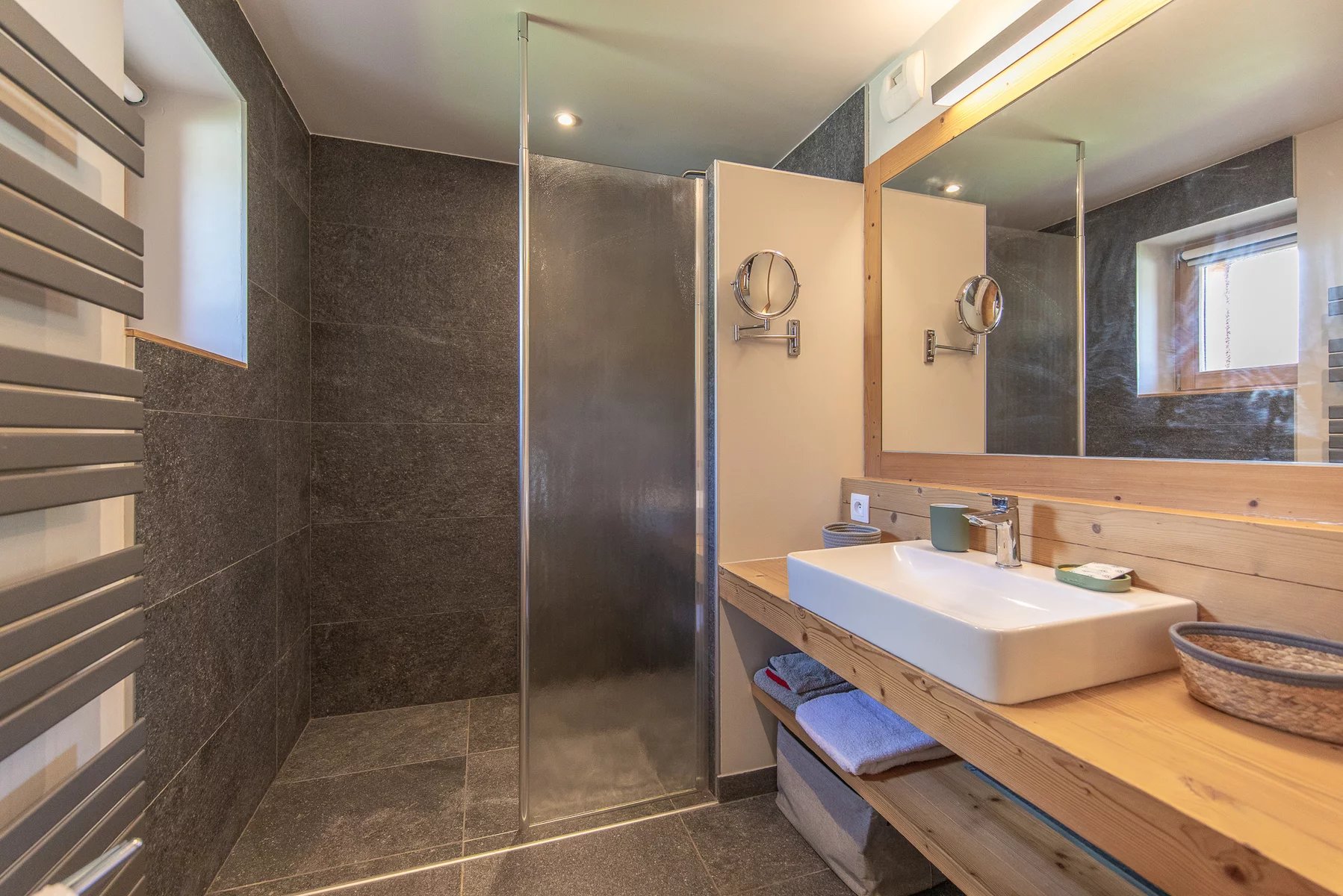 Photo of MORZINE - 5-bedroom chalet Morzine