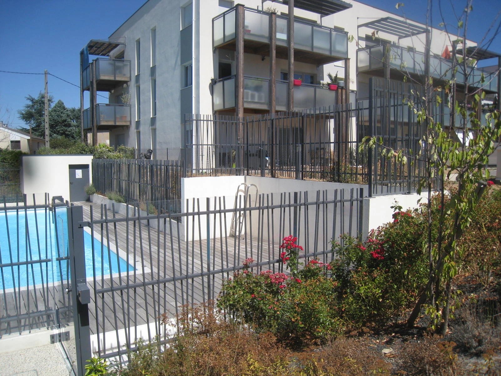 4798267 Location Lentilly