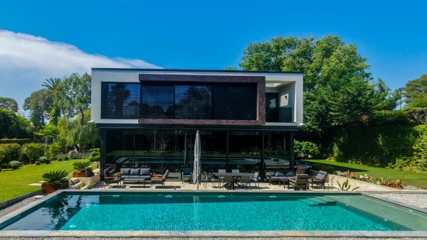 New modern villa on the West side of a prestigious residential estate — photo 2