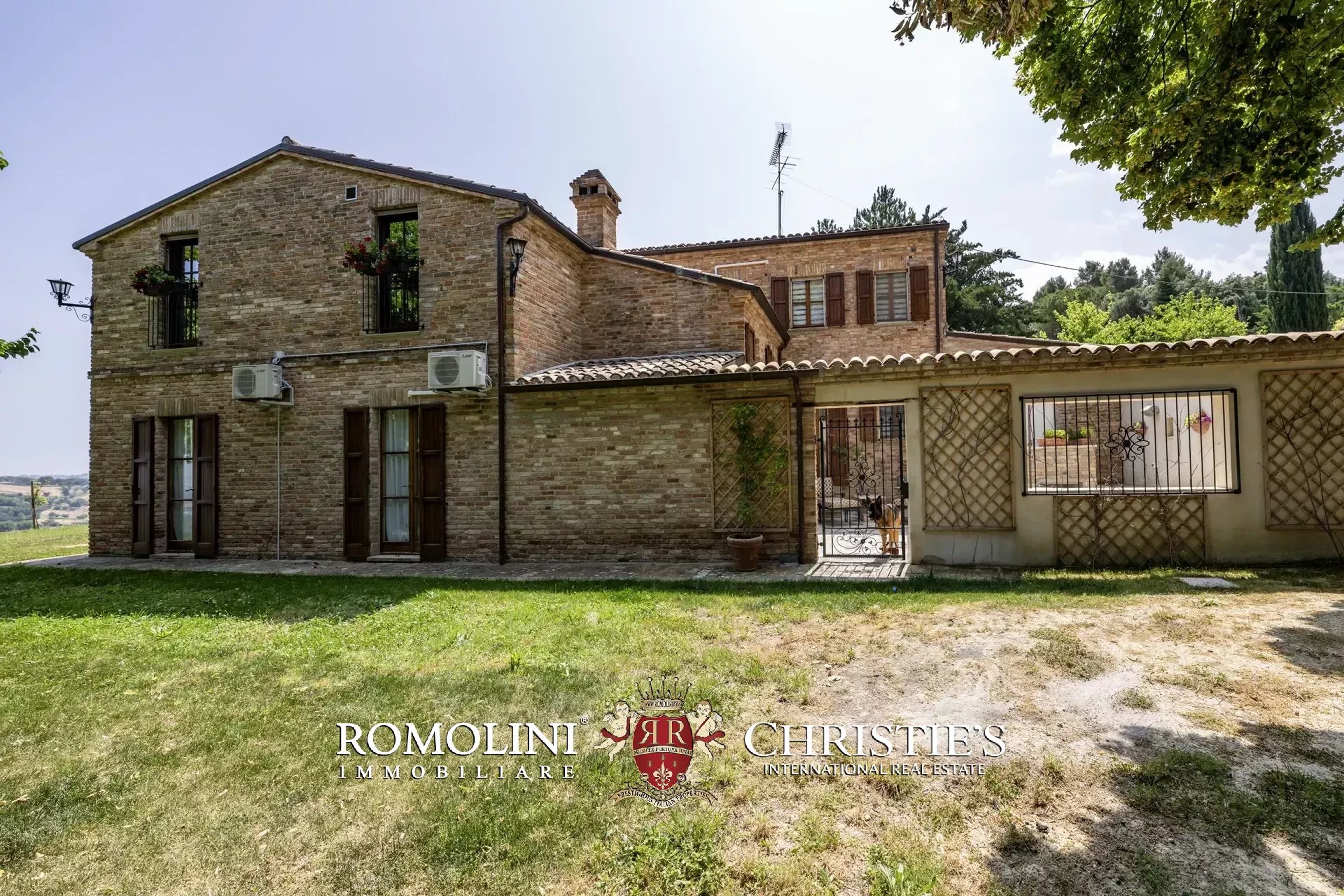 4 Bedroom Villa/Townhouse's Image 16