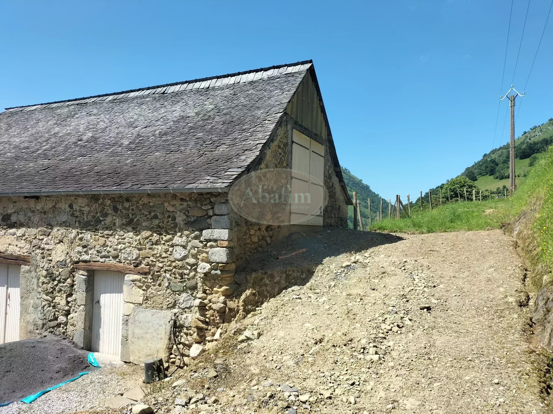 3 granges sur 2,6ha - Photo 4