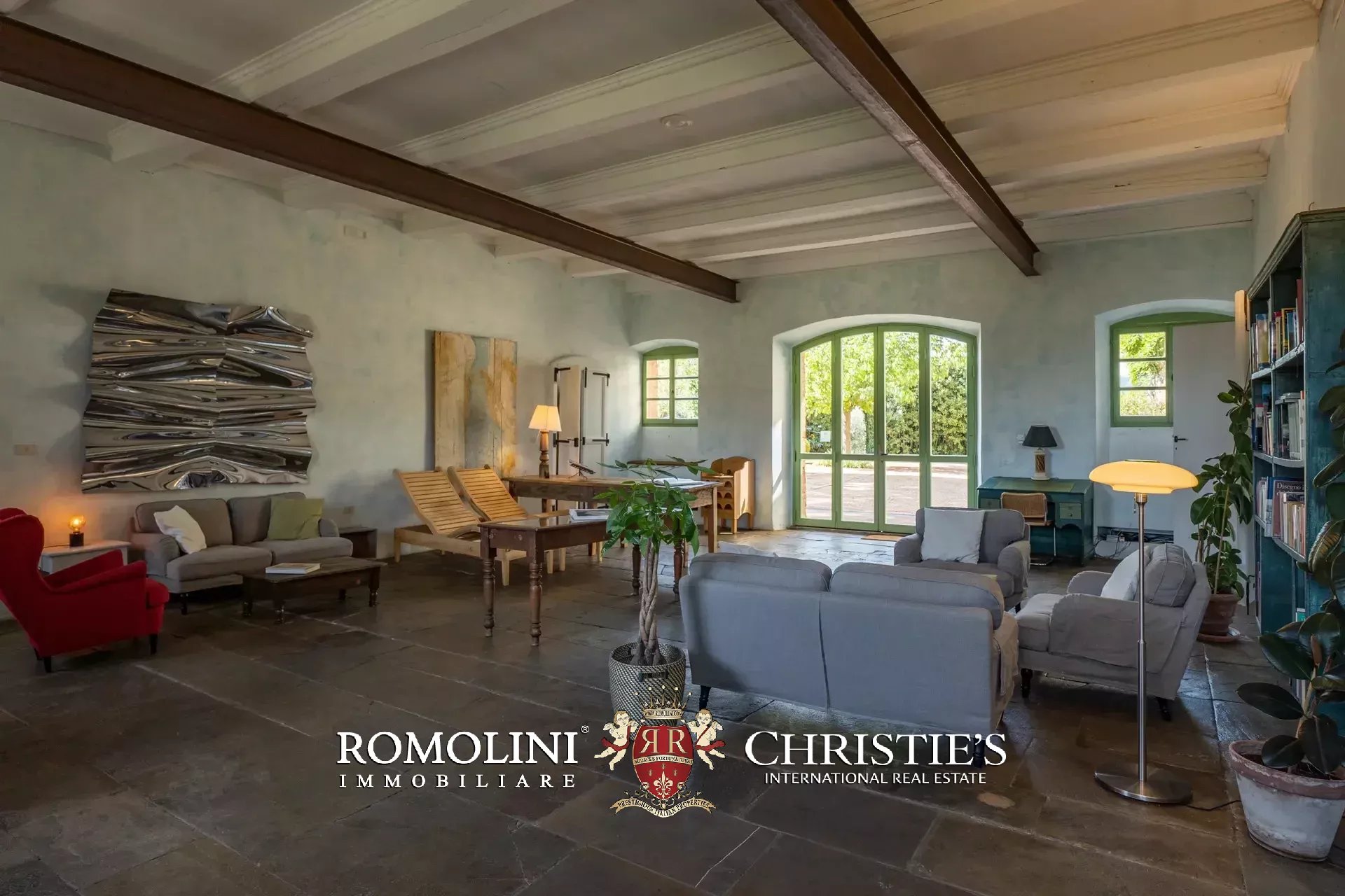 10 Bedroom Villa/Townhouse's Image 49