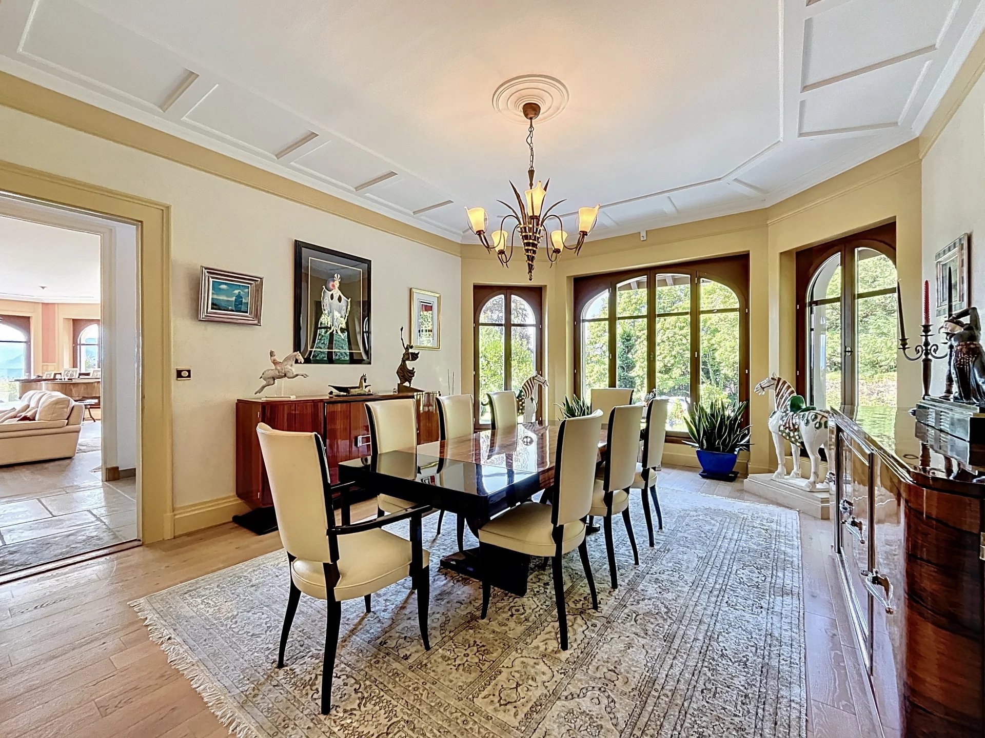 Propriété avec vue panoramique et rendement locatif