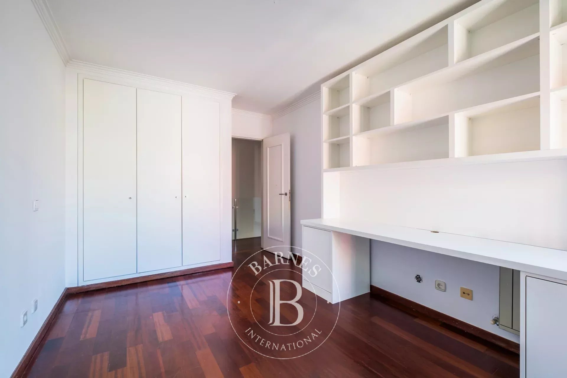 Family house with river view Family house with river view