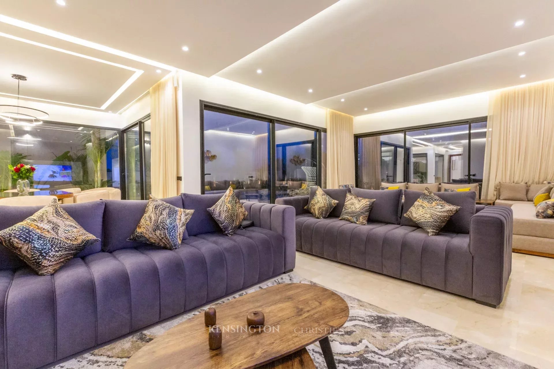 5 Bedroom Villa/Townhouse's Image 6