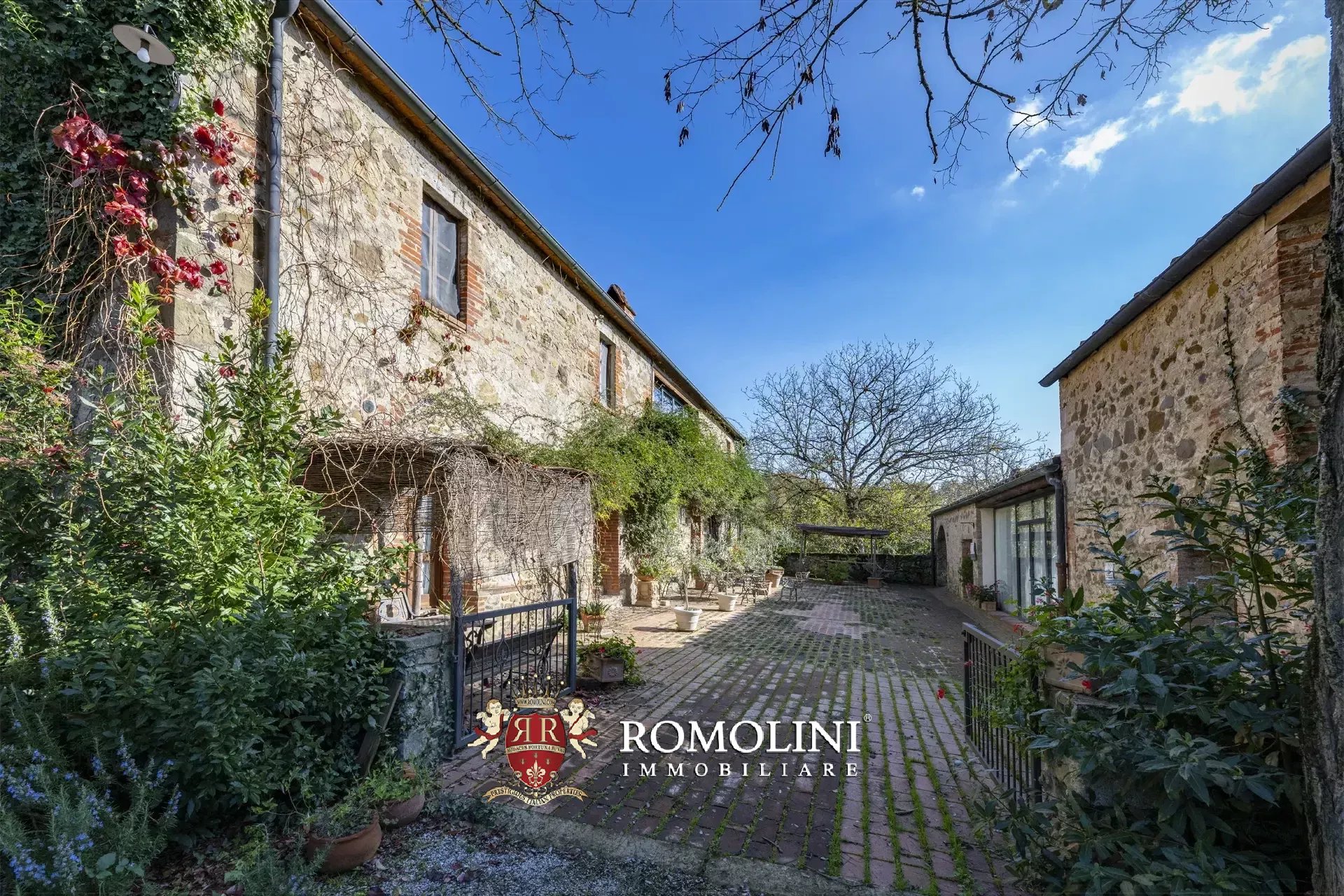 9 Bedroom Horse Property's Image 65
