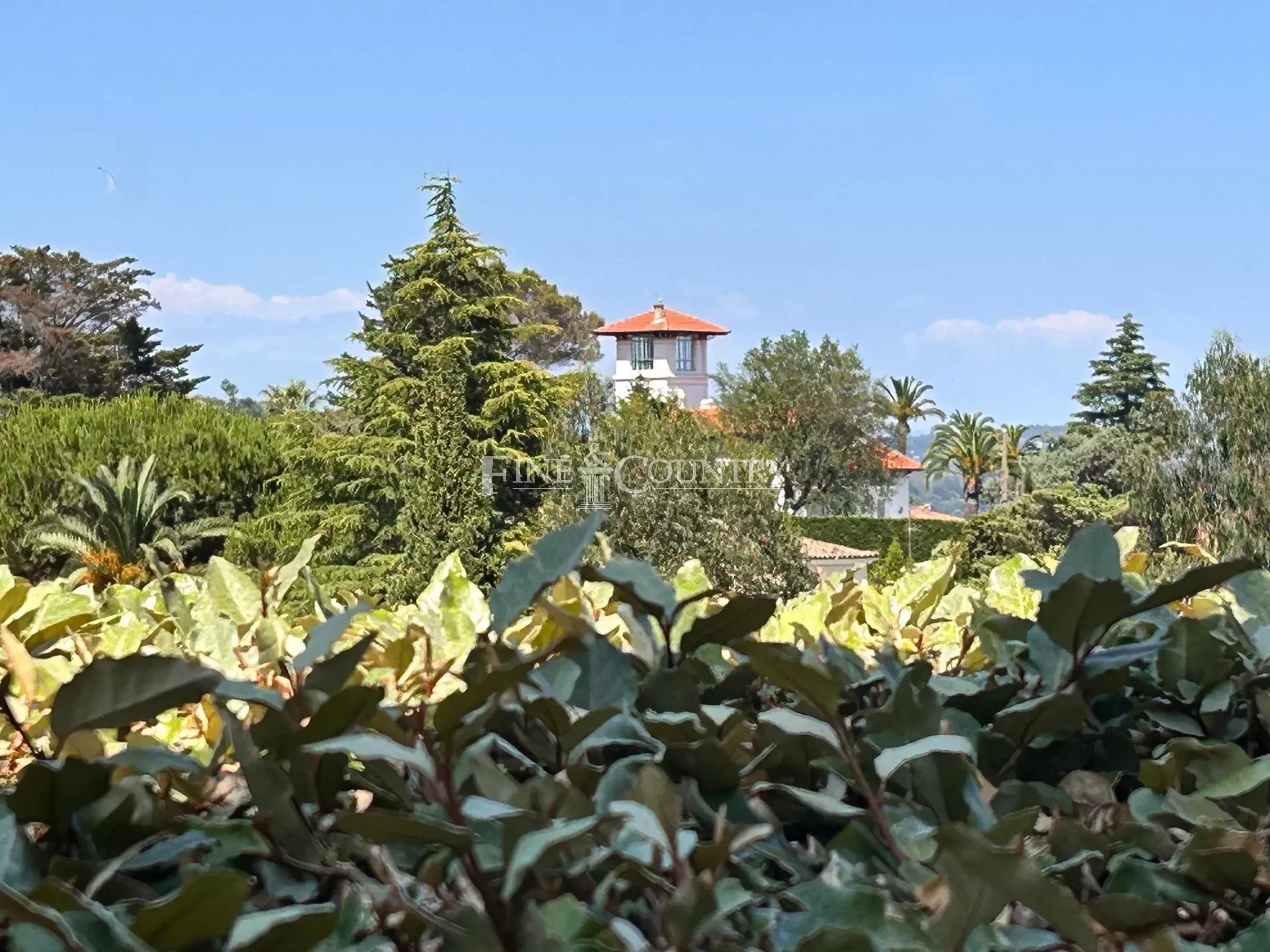 Photo of Villa for sale in Mandelieu in private domain with partial sea view