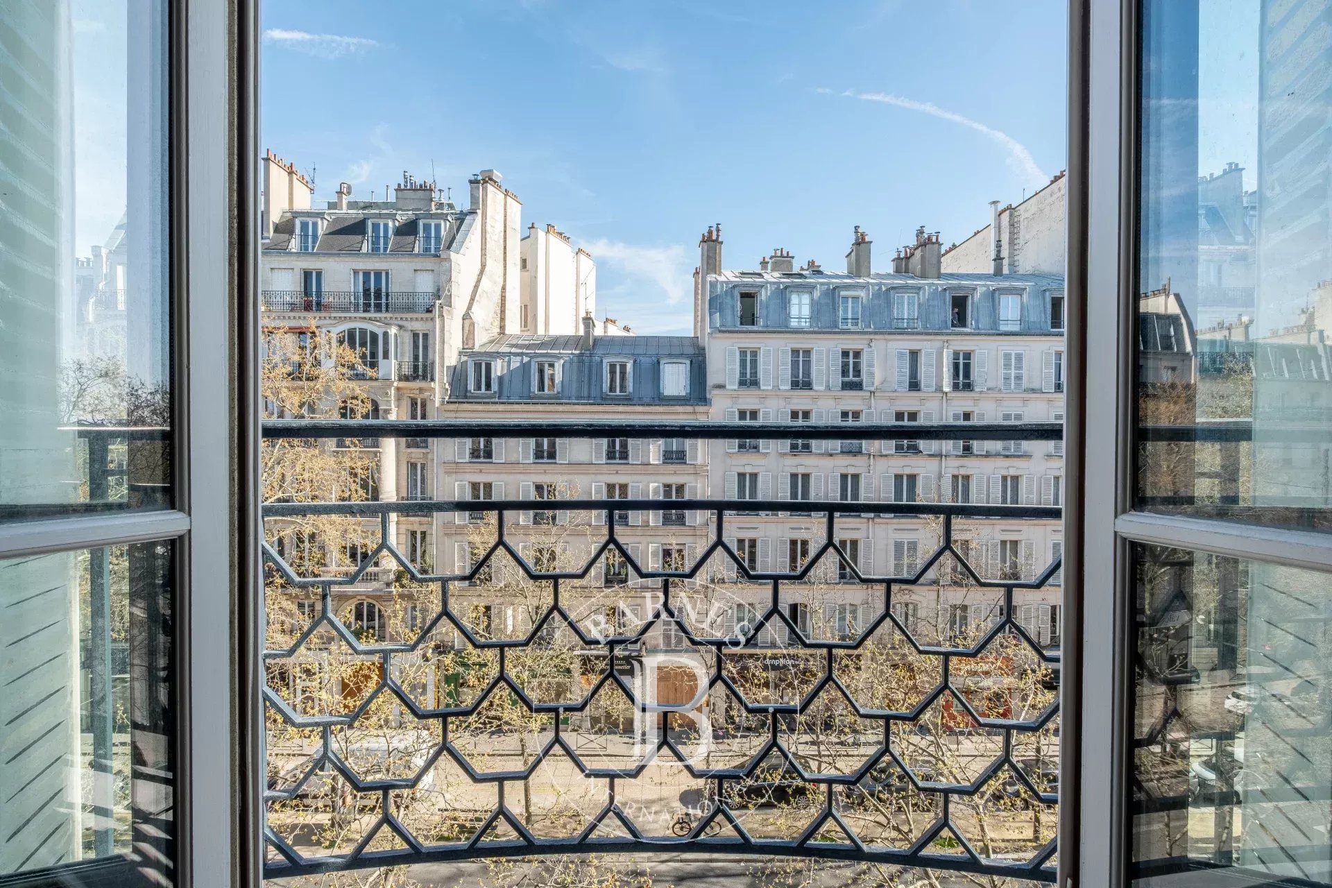 Apartment Paris 75007  -  ref 86834236 (picture 1)