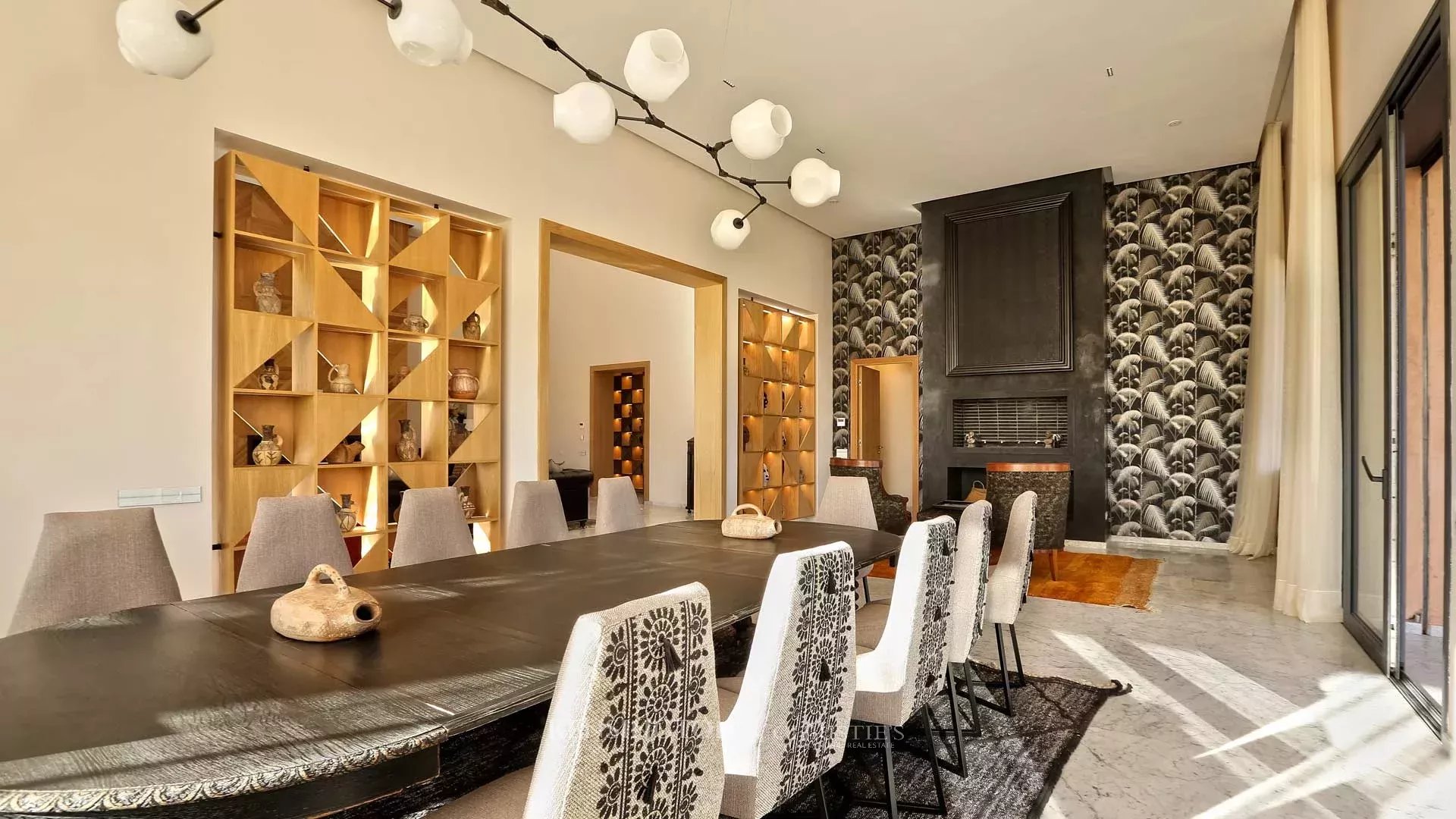 5 Bedroom Villa/Townhouse's Image 7