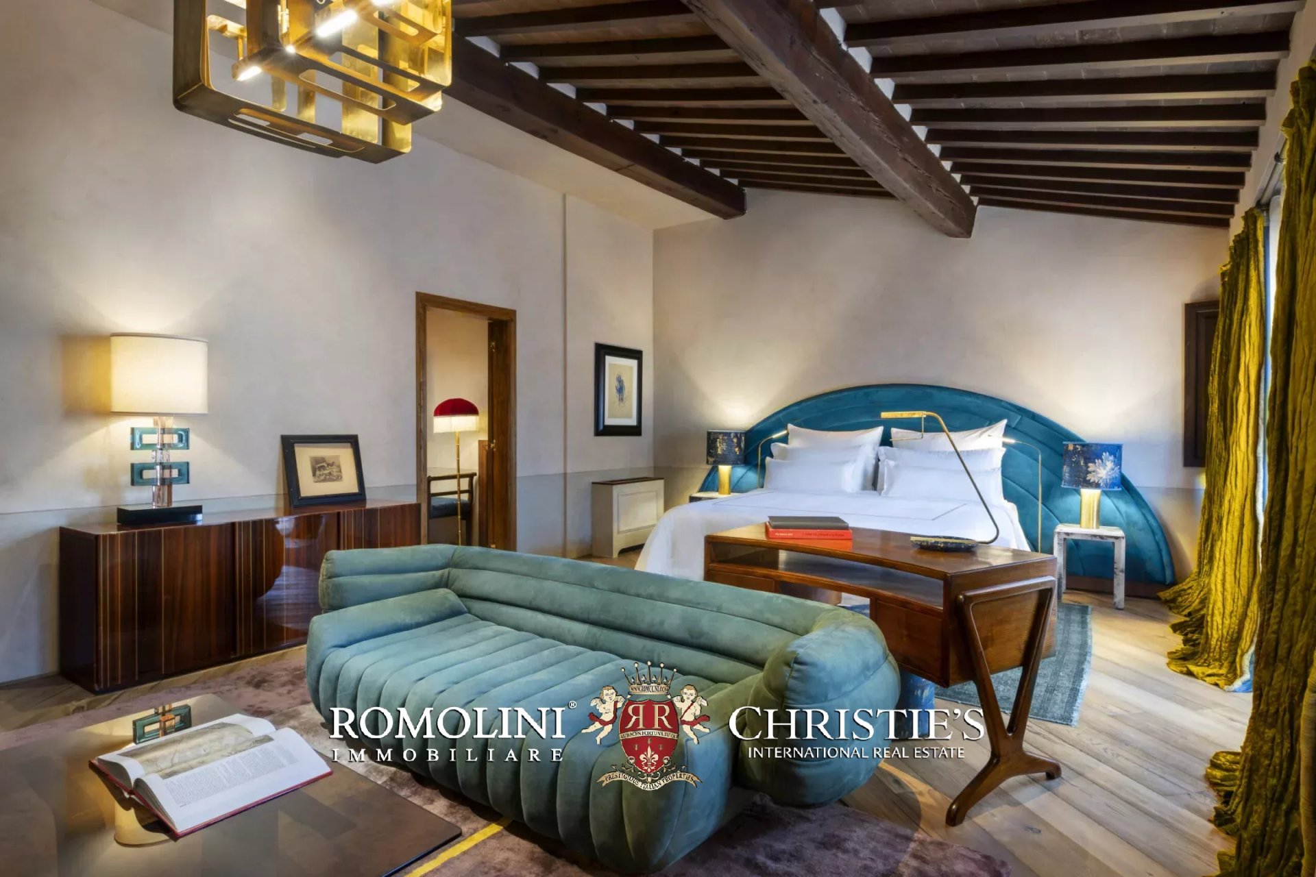 13 Bedroom Villa/Townhouse's Image 14
