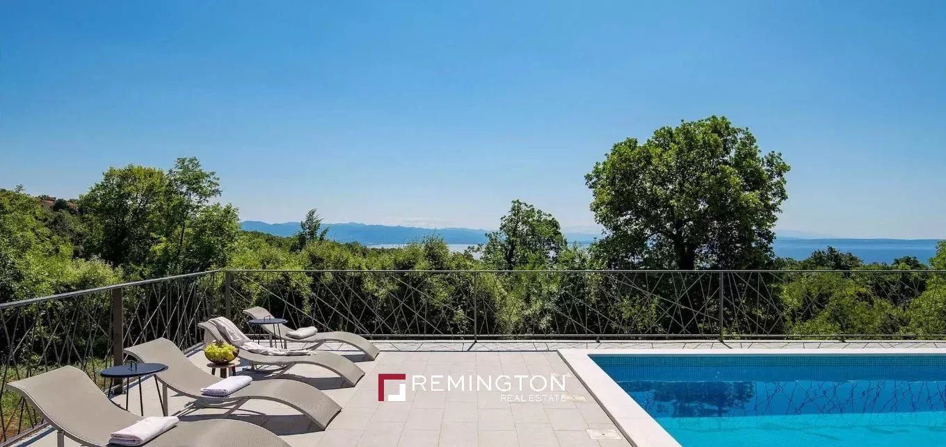 3 Bedroom Villa/Townhouse's Image 3