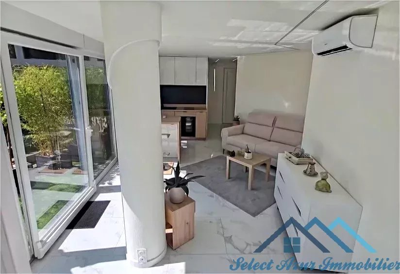 Nice - Fabron - Studio rez de jardin