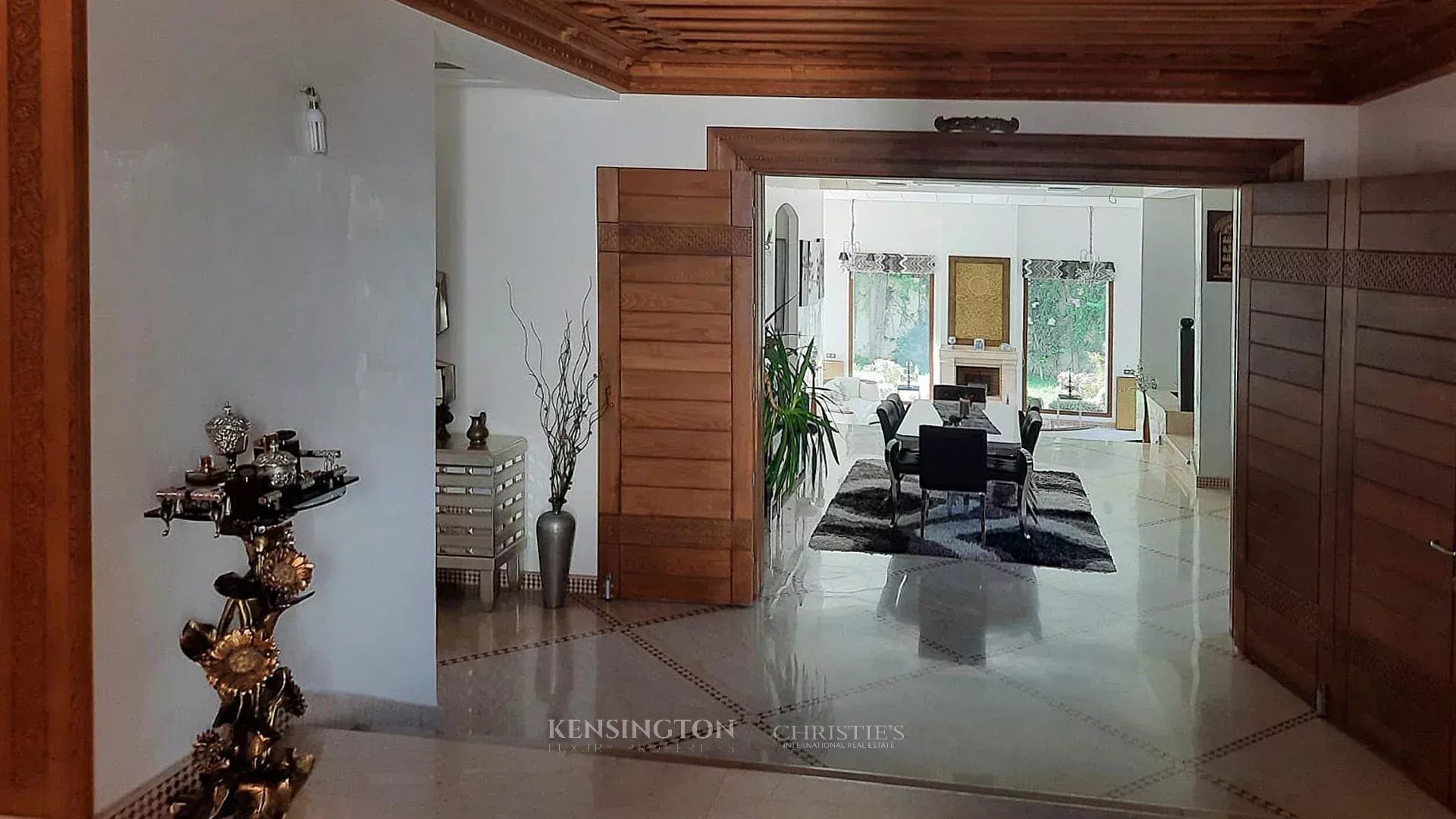 4 Bedroom Villa/Townhouse's Image 9