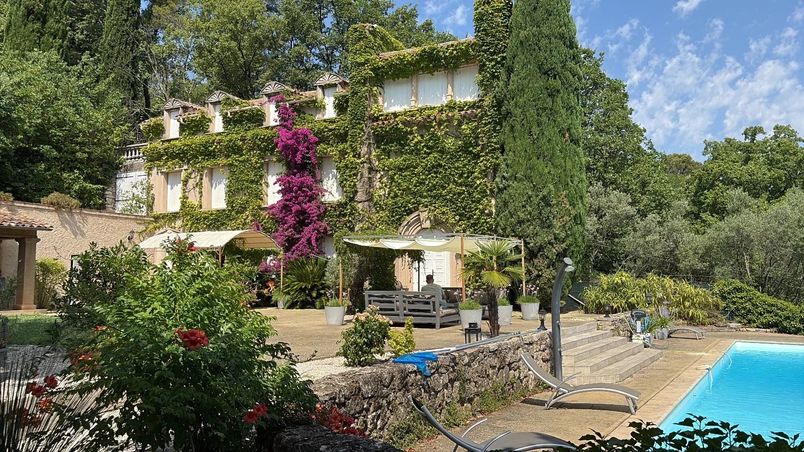 Agence immobilière de 