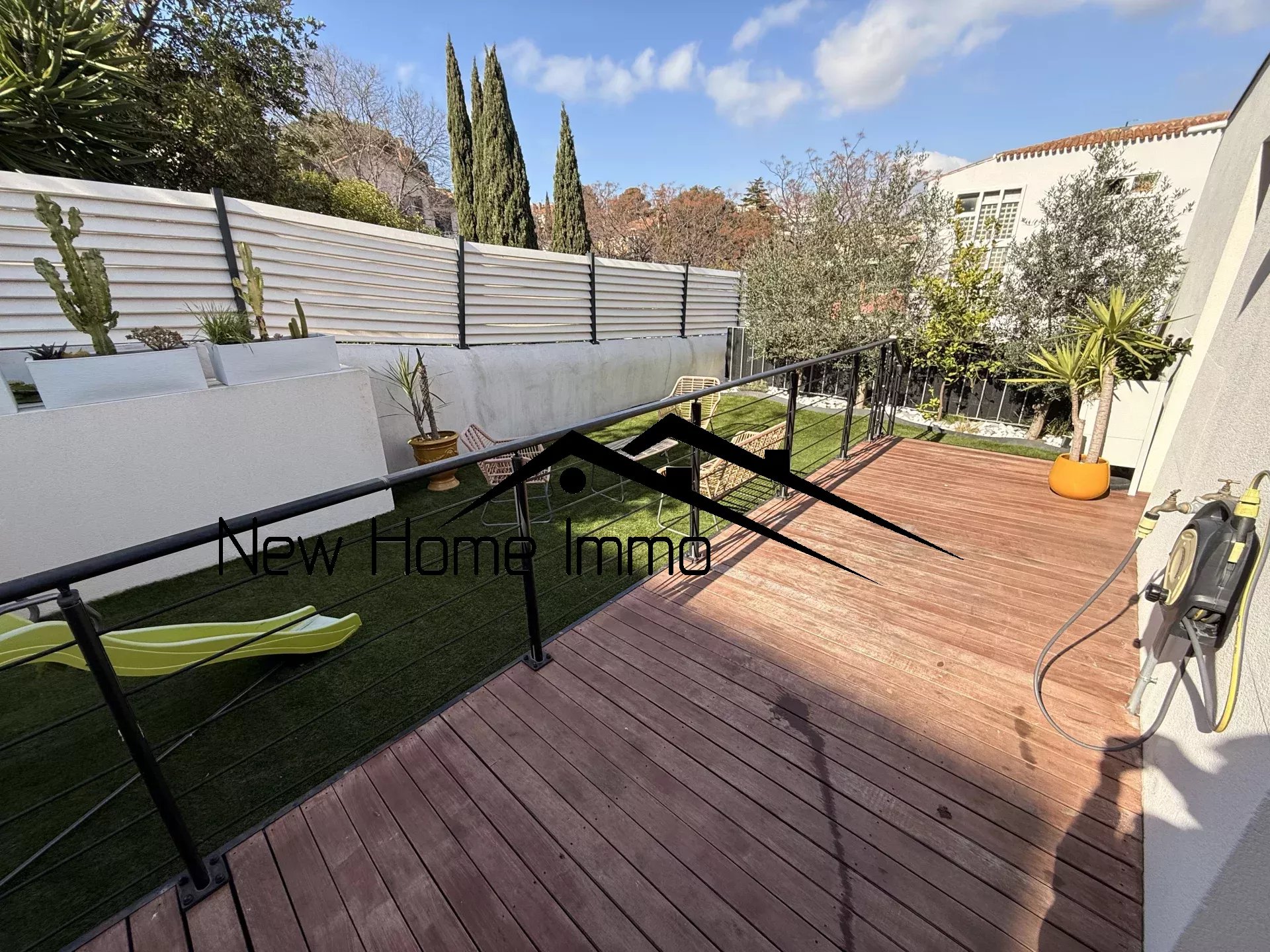 Agence immobilière de 