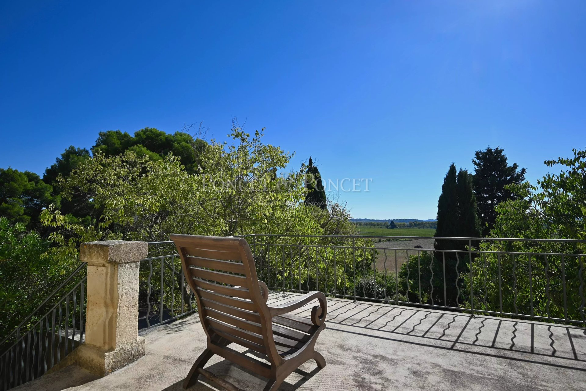 10 Bedroom Villa/Townhouse's Image 24