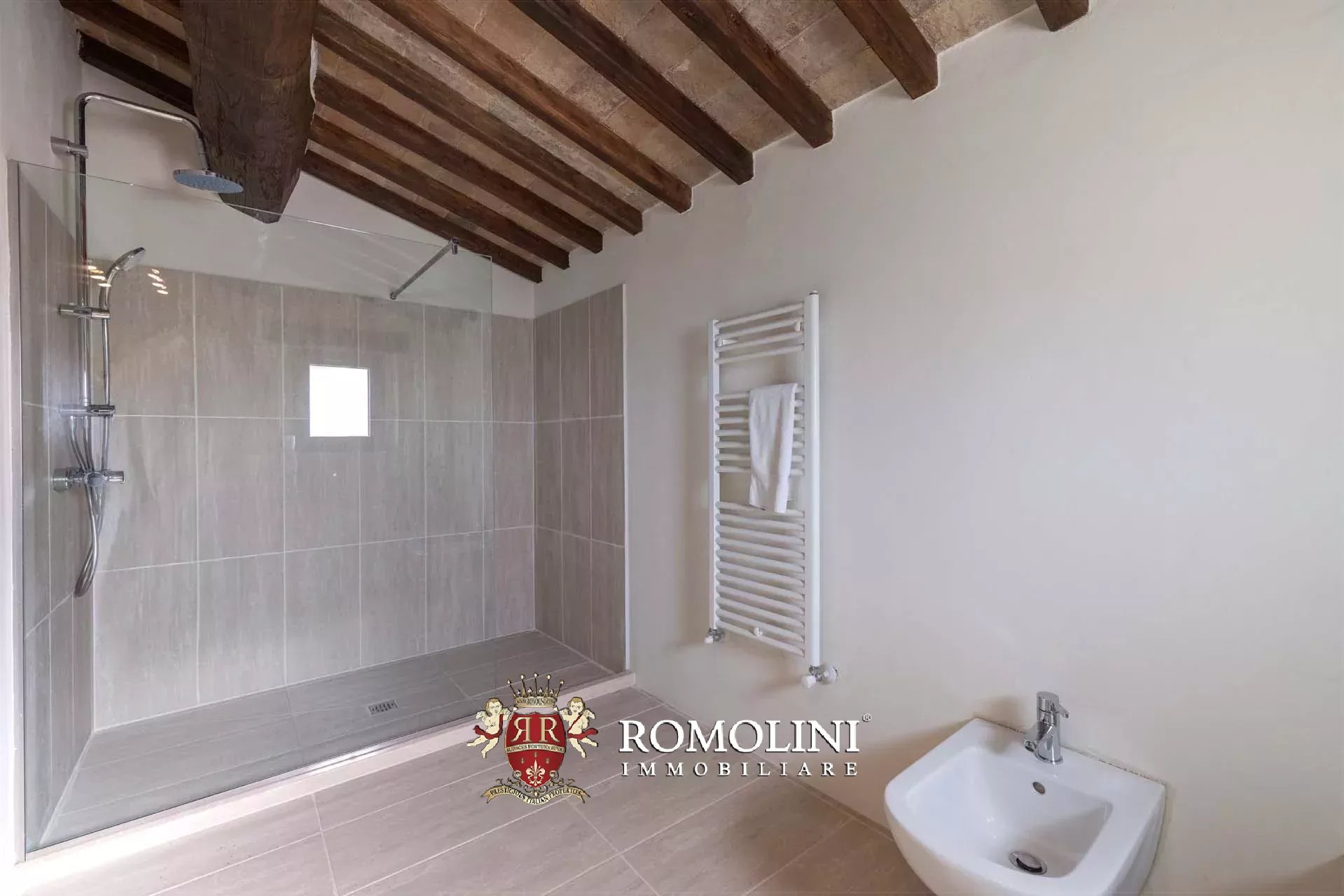 7 Bedroom Villa/Townhouse's Image 84
