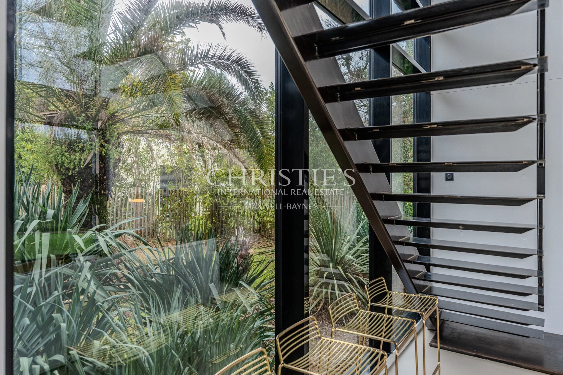 4 Bedroom Villa/Townhouse's Image 6