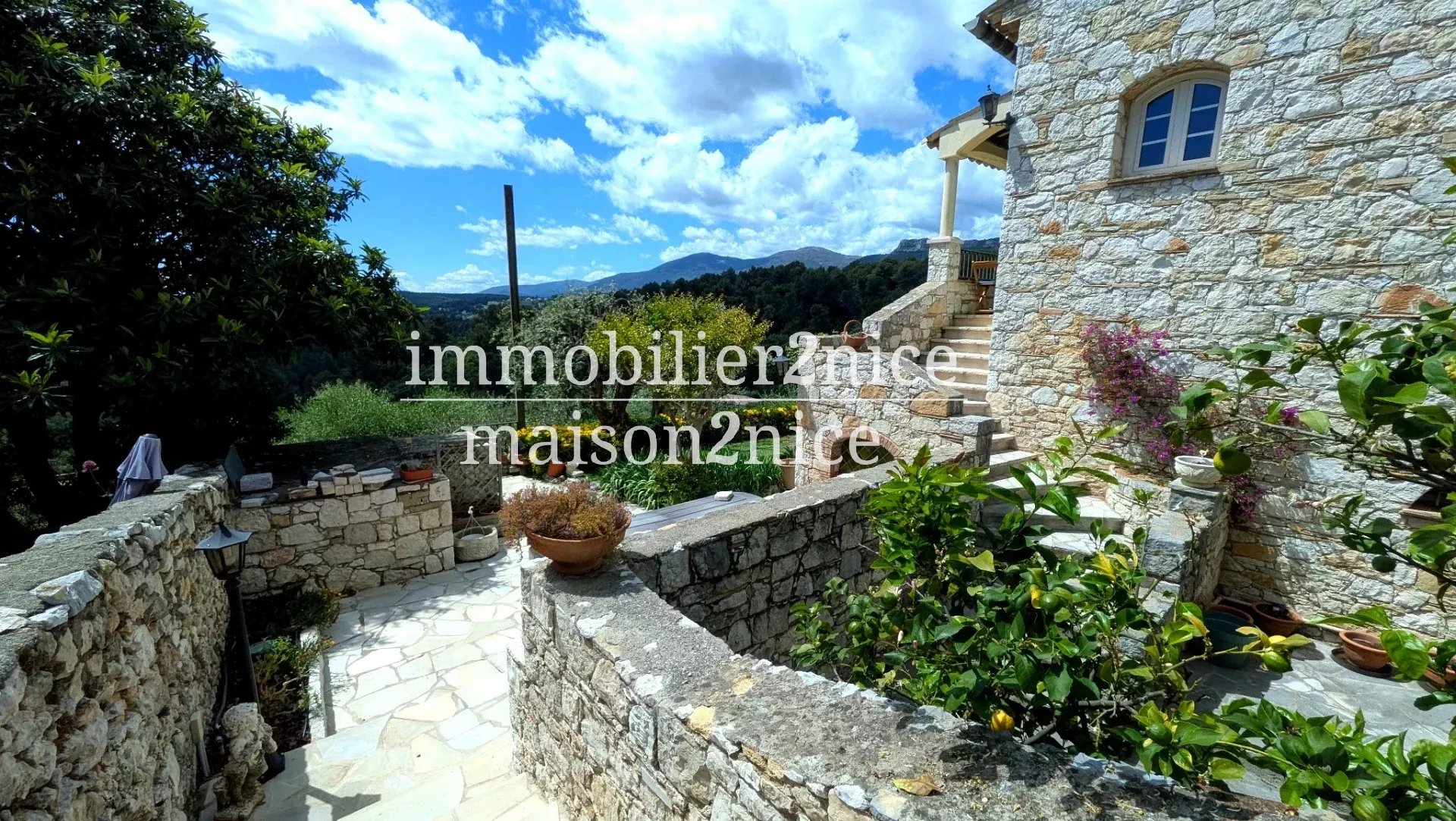 Agence immobilière de 