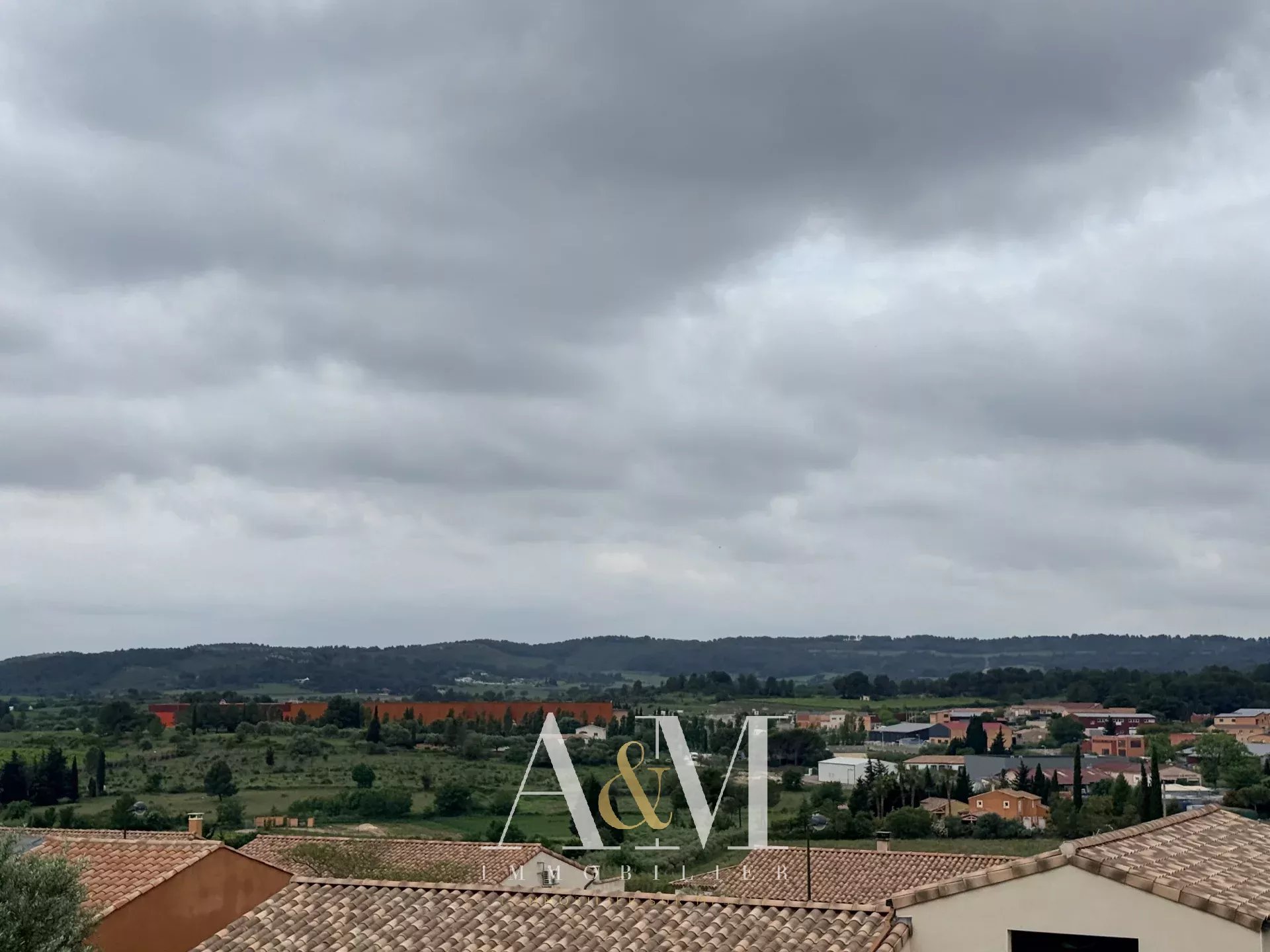 Terrain constructible 1058 m² viabilisé - Photo 2