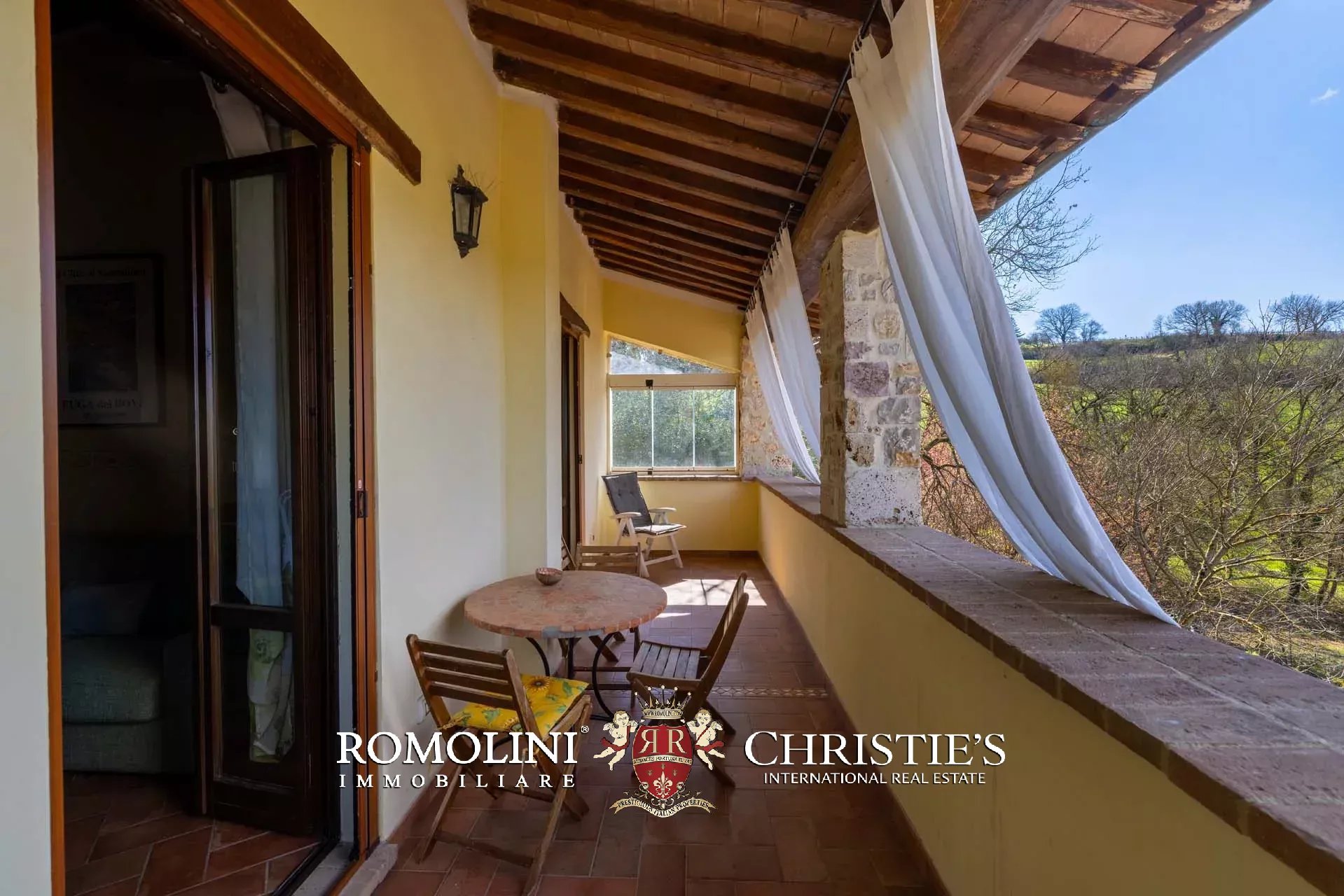 6 Bedroom Villa/Townhouse's Image 67