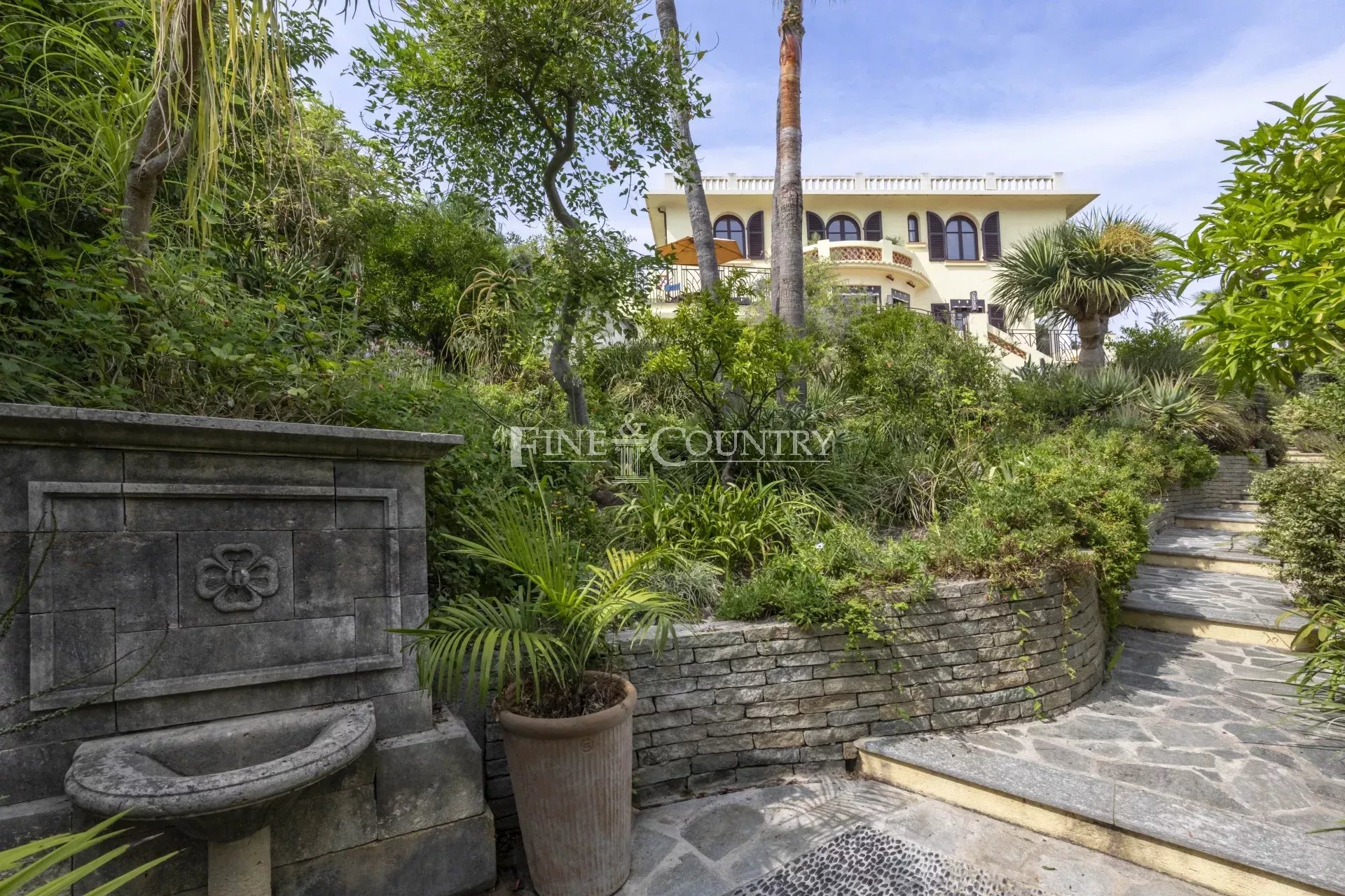 Photo of Art Deco Villa for Sale, Cannes Californie