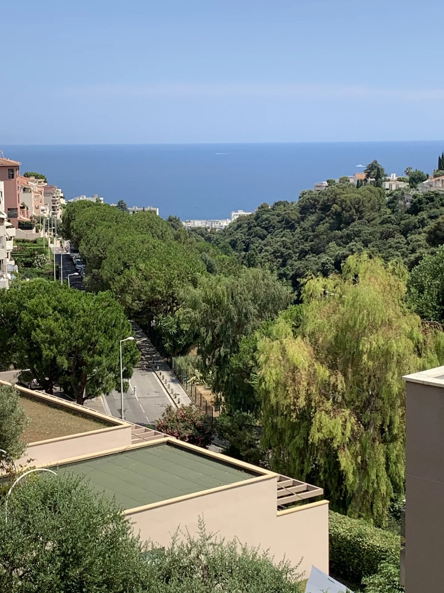 Agence immobilière de AZUR LOC INVEST