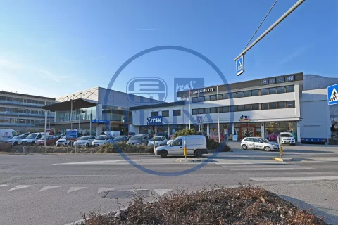 Negozio---Locale-commerciale-in-affitto---Brunico-1