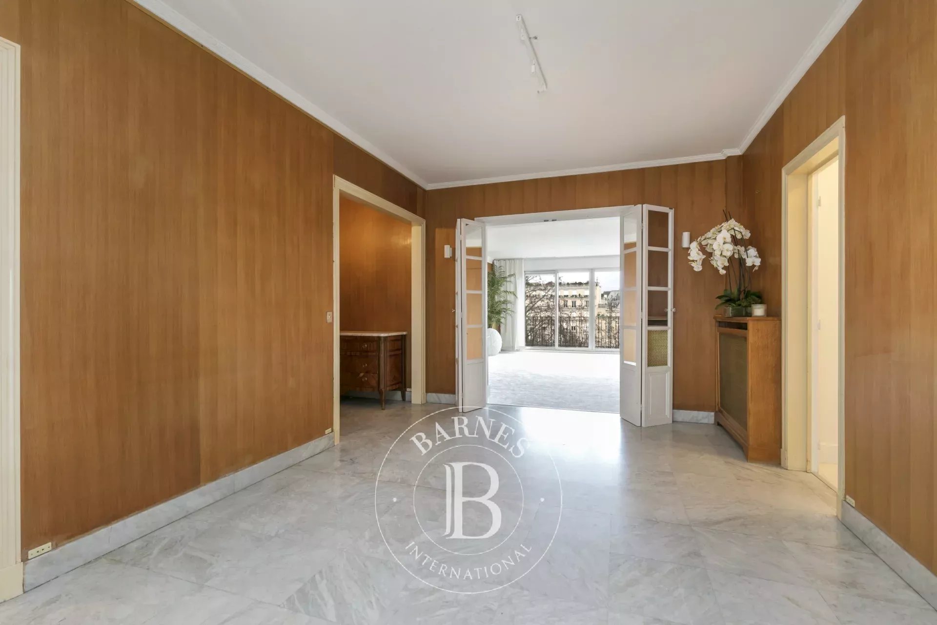 Exclusive - Foch / Victor Hugo -- Apartment - Terrace - 3 or 4 bedrooms
