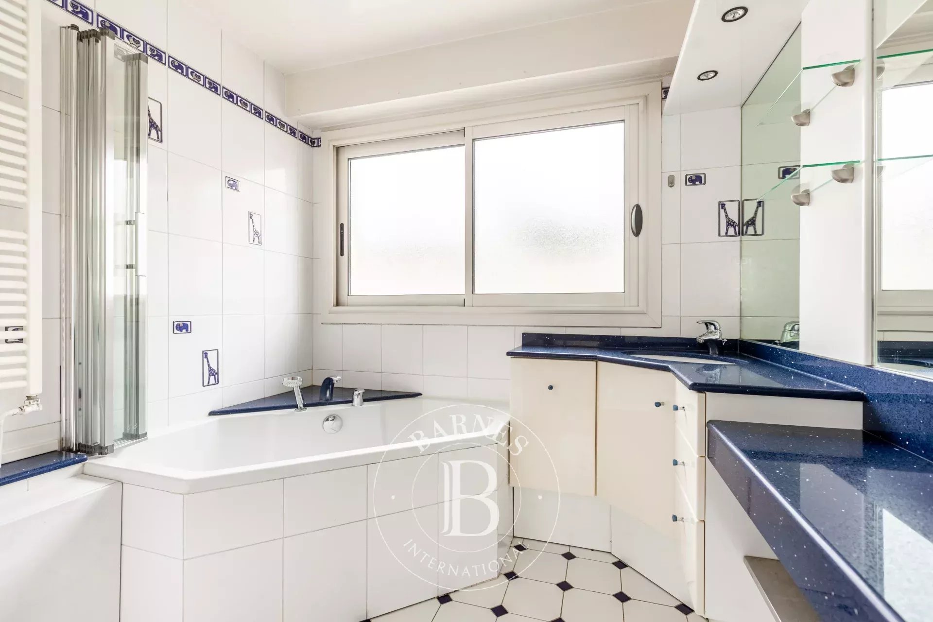 Daire Paris 8ème - picture 12