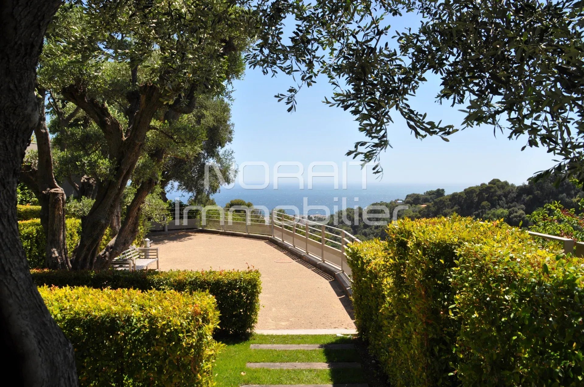St PIERRE DE FERIC 3PIECES TERRASSE VUE MER PISCINE