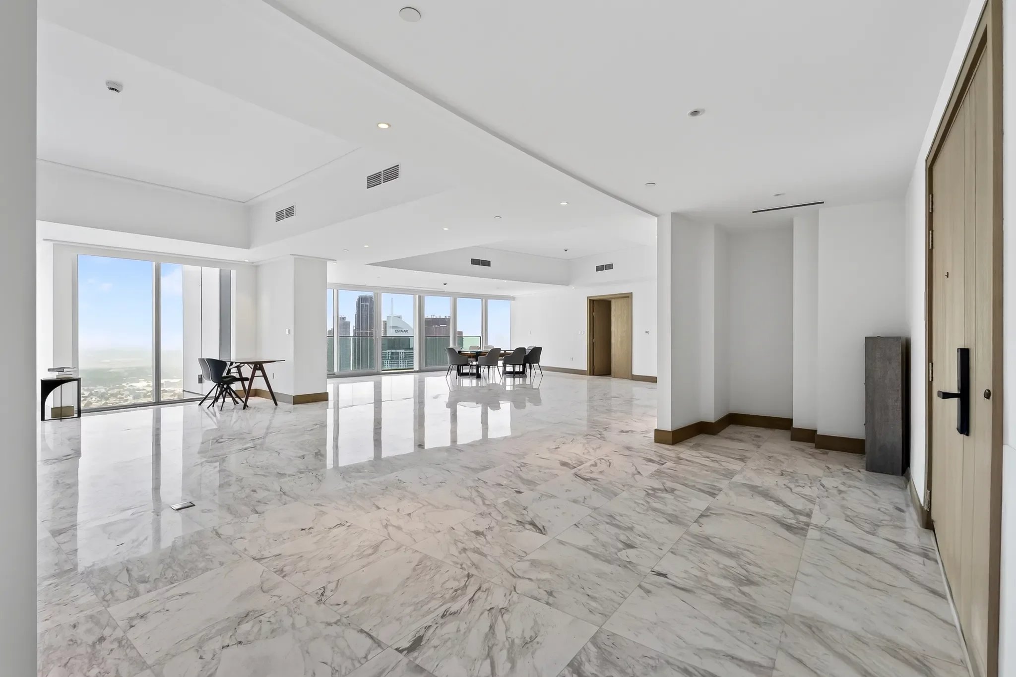 5-bedroom apartment for rent in Opera Grand Downtown Dubai