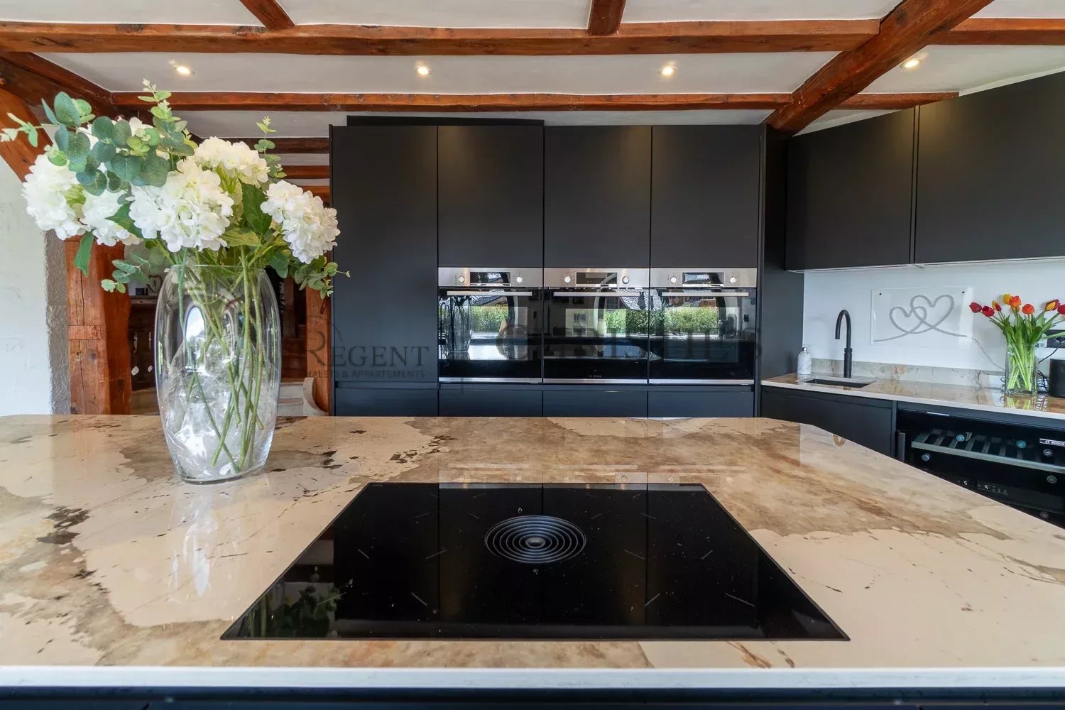 6 Bedroom Villa/Townhouse's Image 23