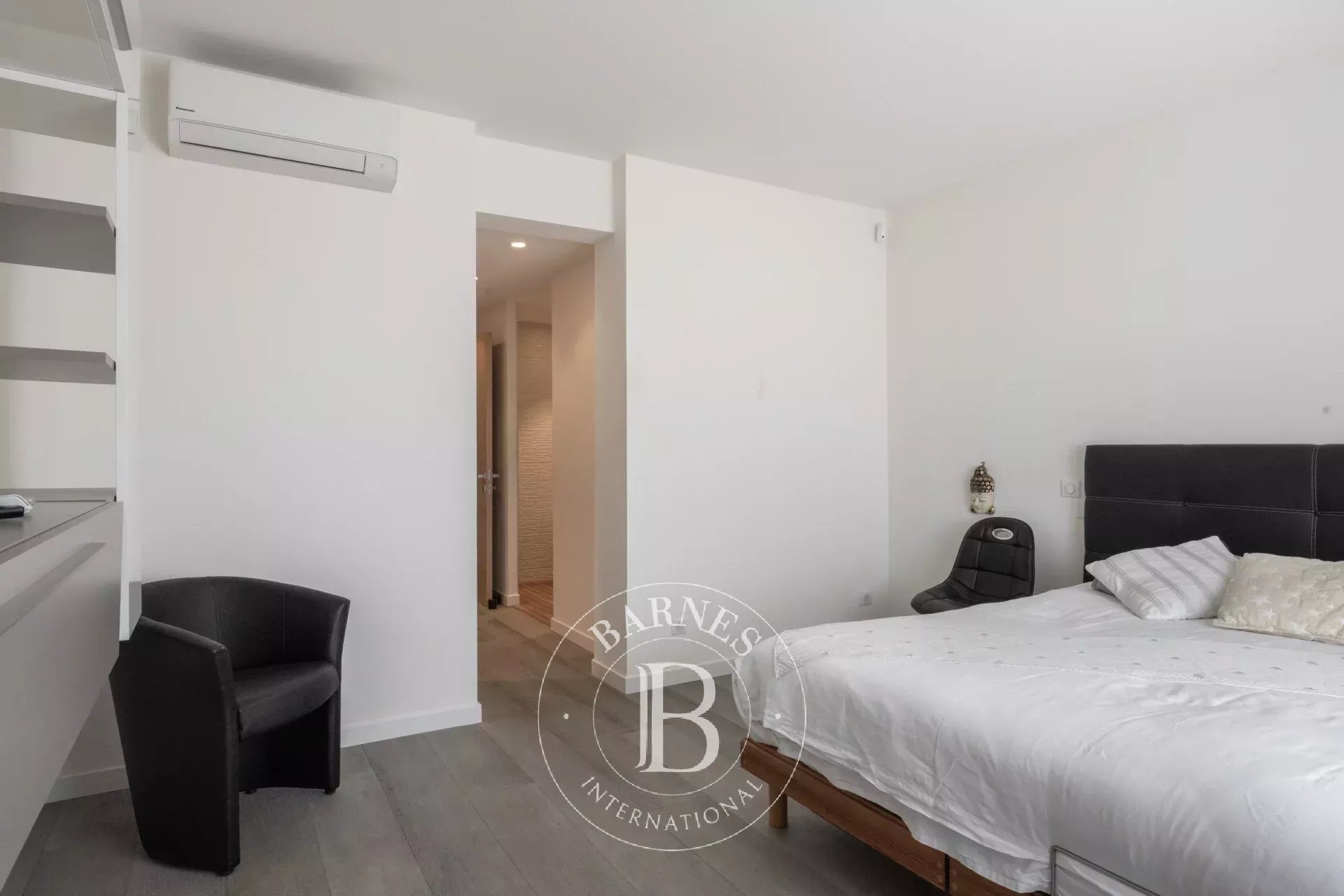 Luxurious 3-bedroom apartment with sea view terrace. - picture 22