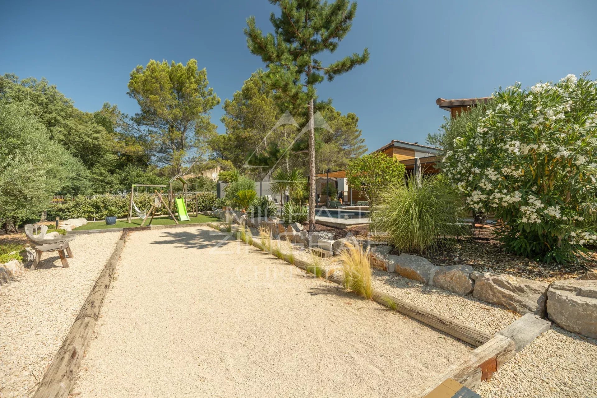 3 Bedroom Villa/Townhouse's Image 3