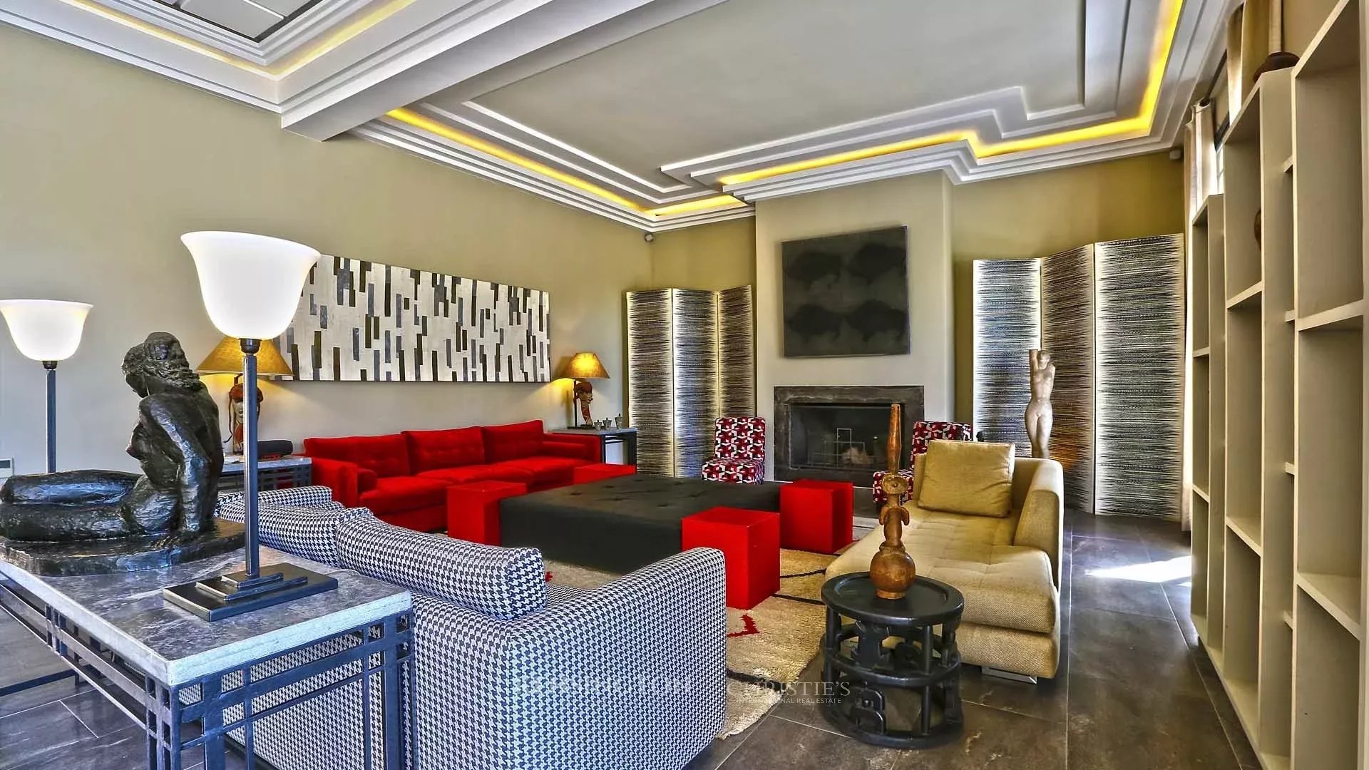8 Bedroom Villa/Townhouse's Image 11