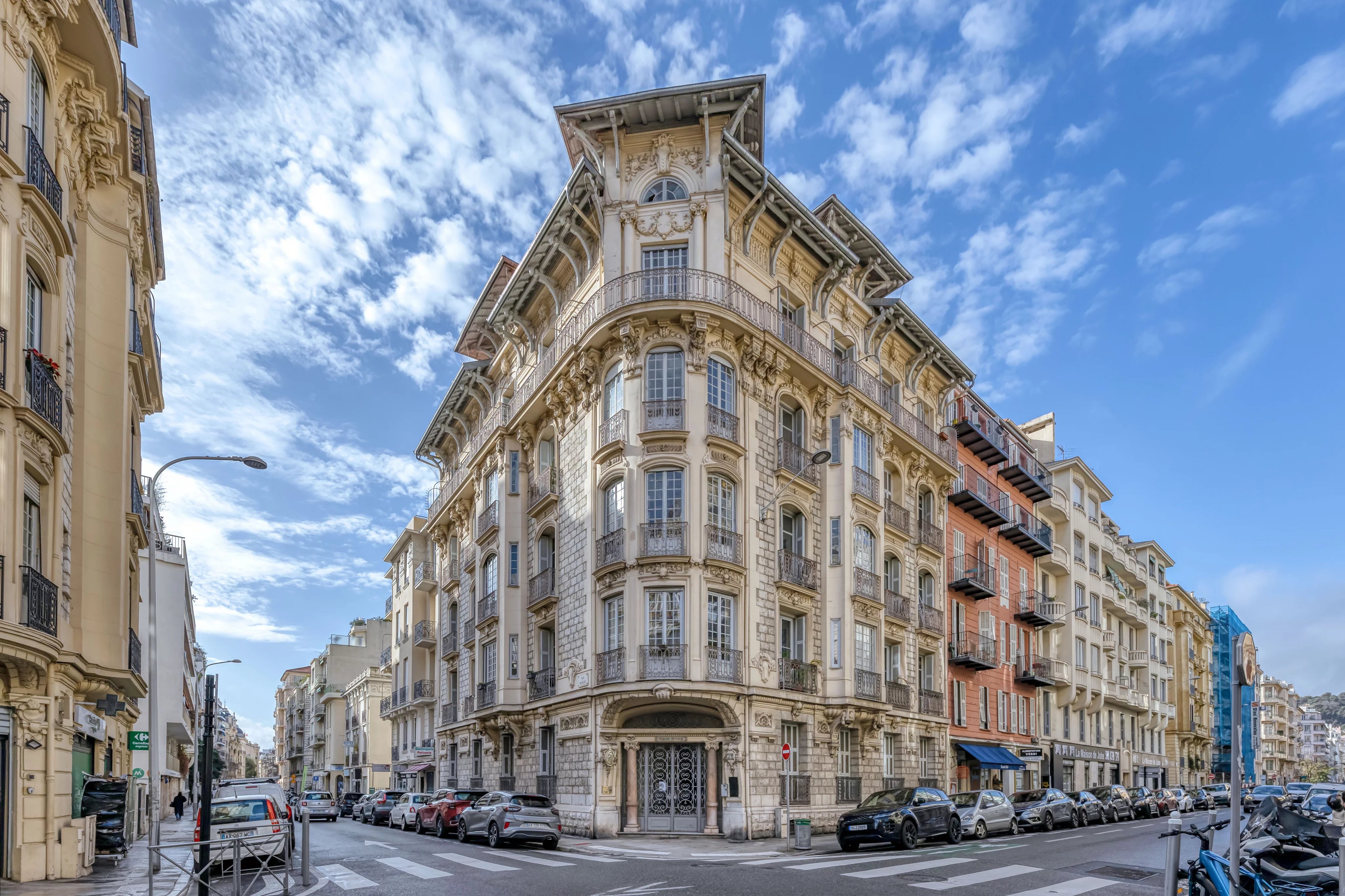Agence immobilière de 