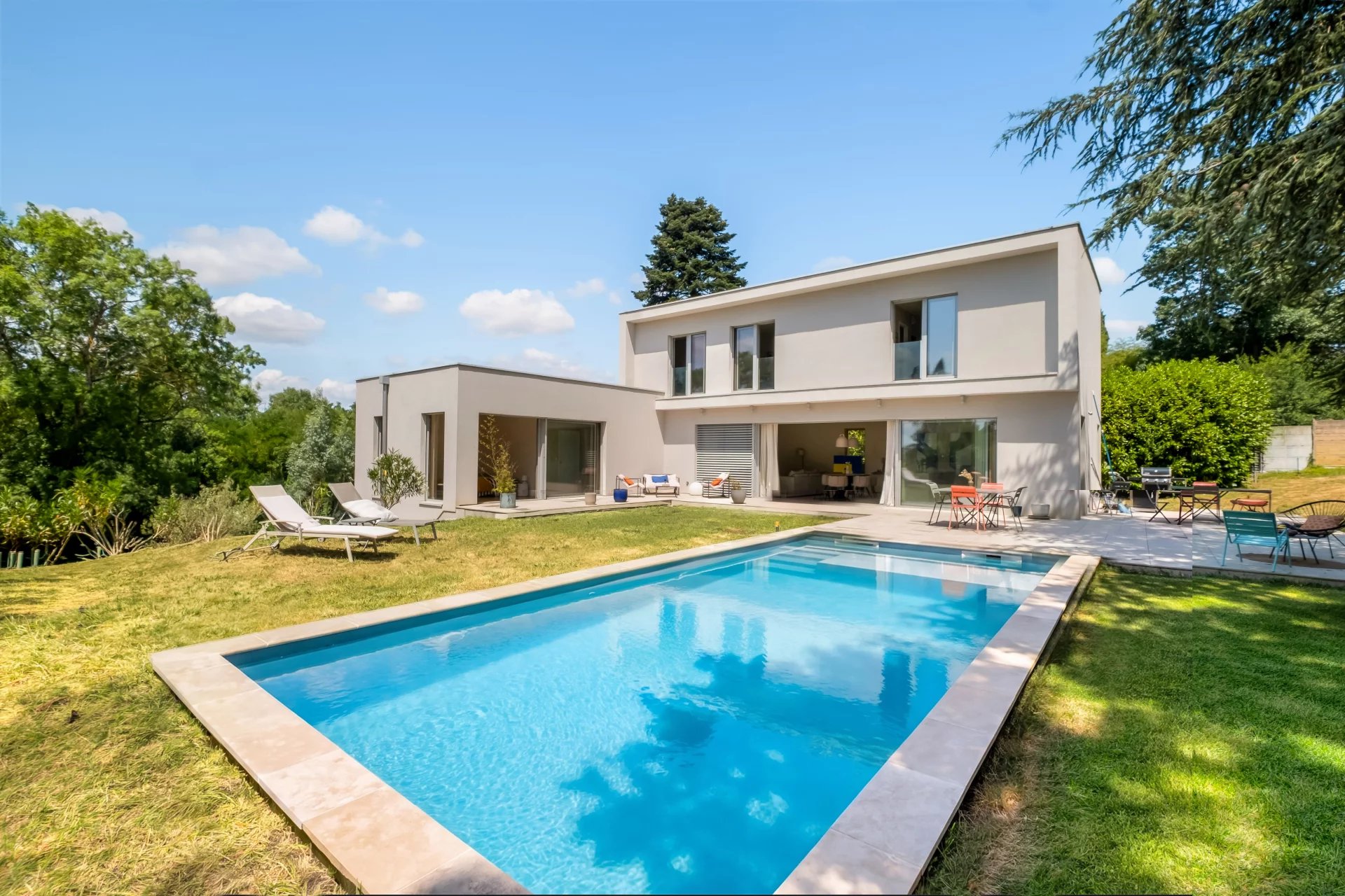 Maison contemporaine - 5 chambres - Piscine